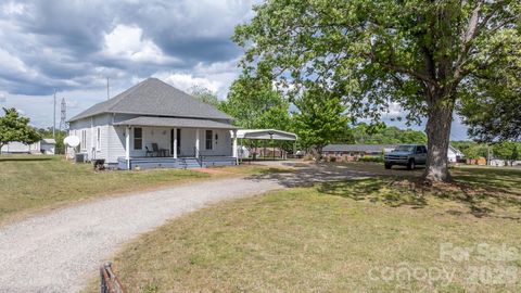 Photo of 3492 Icard Rhodhiss Road, Connelly Springs, NC 28612 (MLS # 4371822)