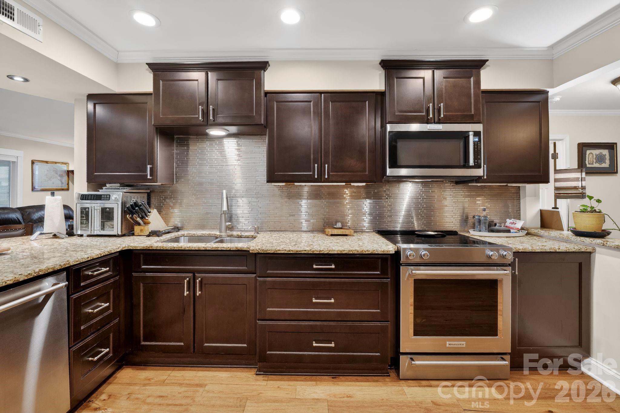 Mariner Villas - Residential