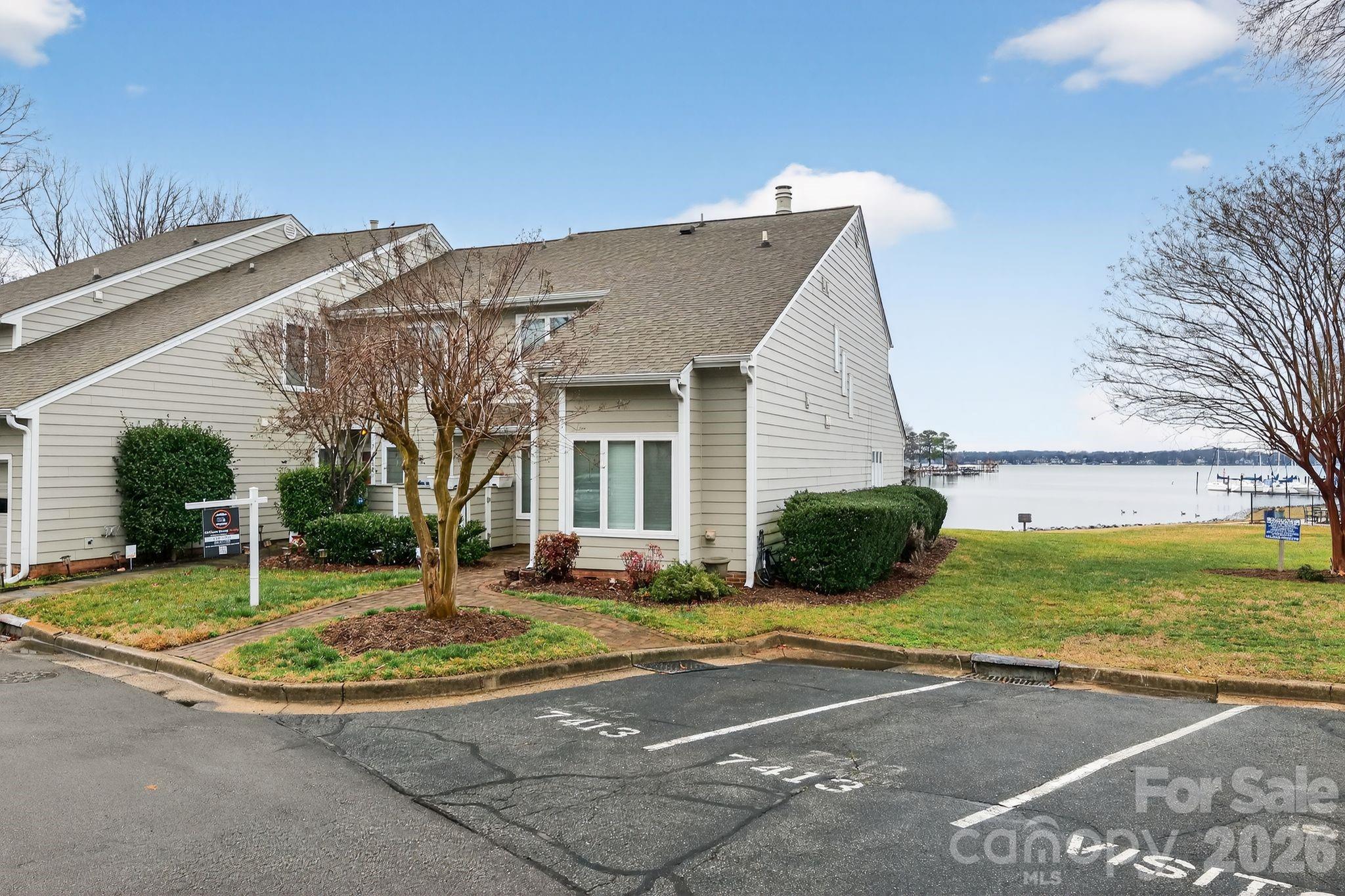 Mariner Villas - Residential