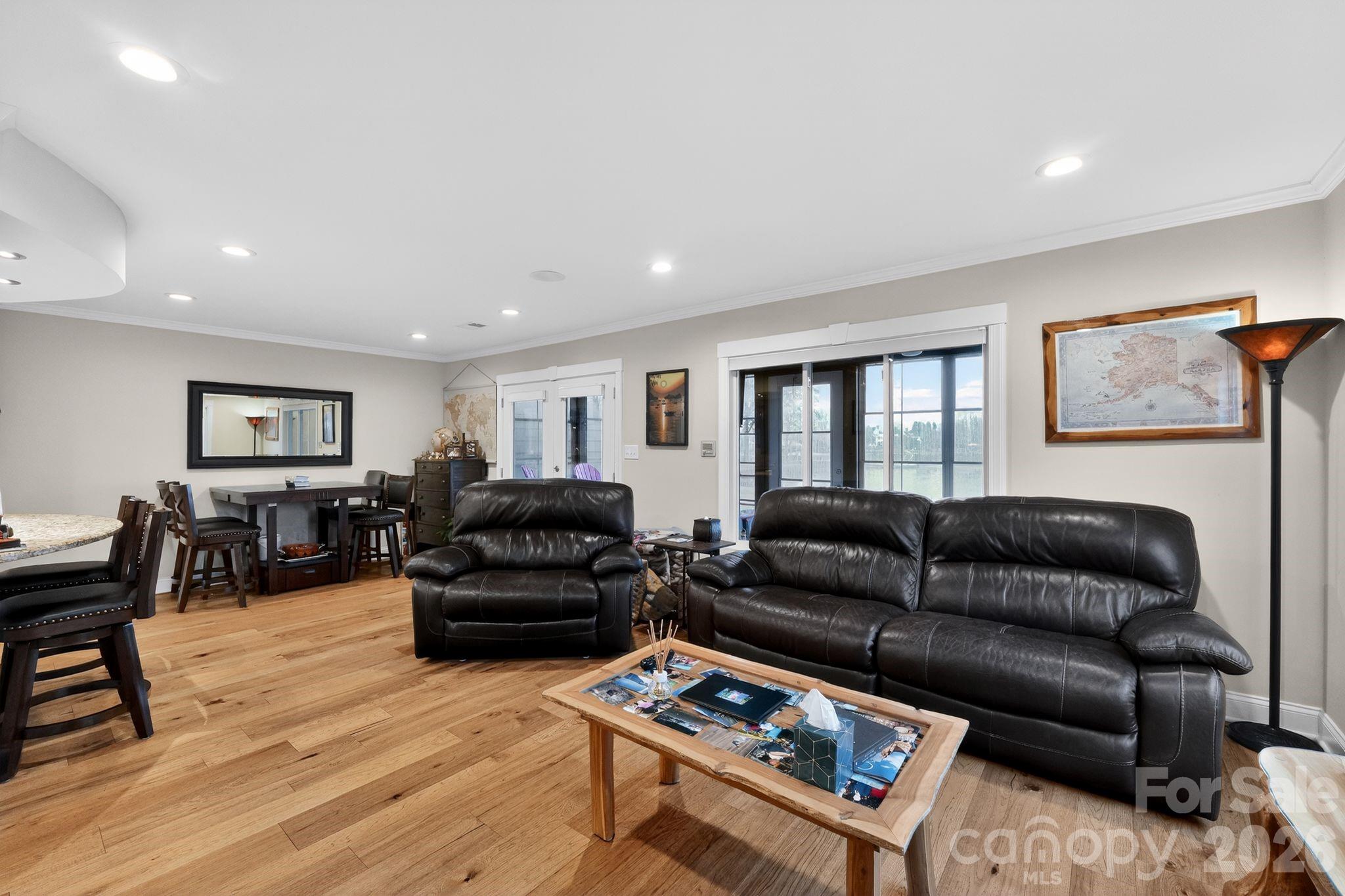 Mariner Villas - Residential