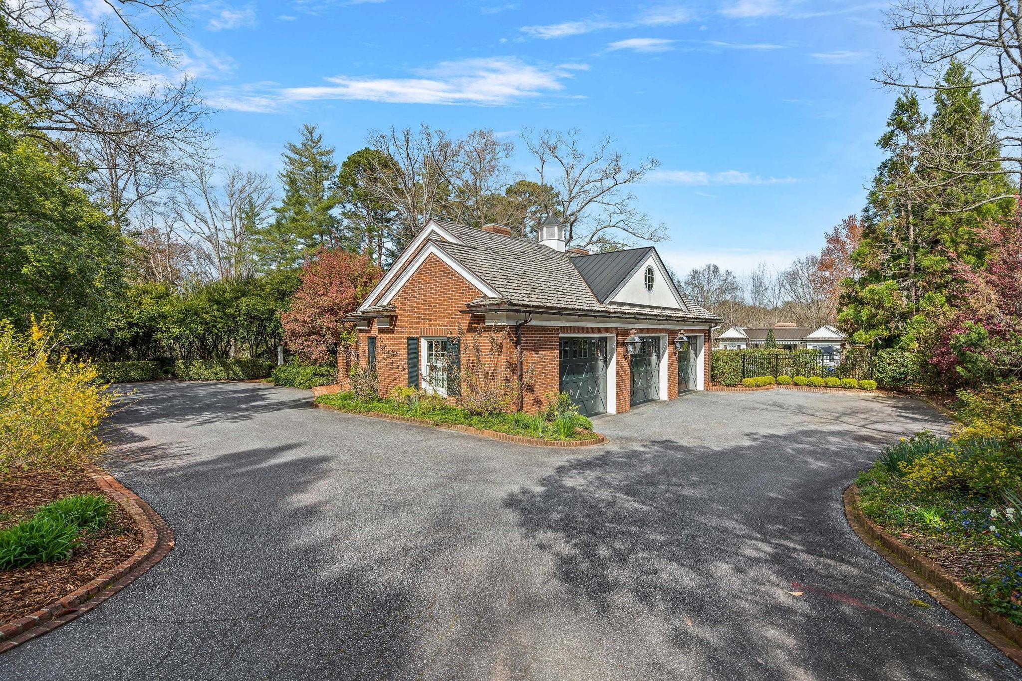 The Pines - Residential