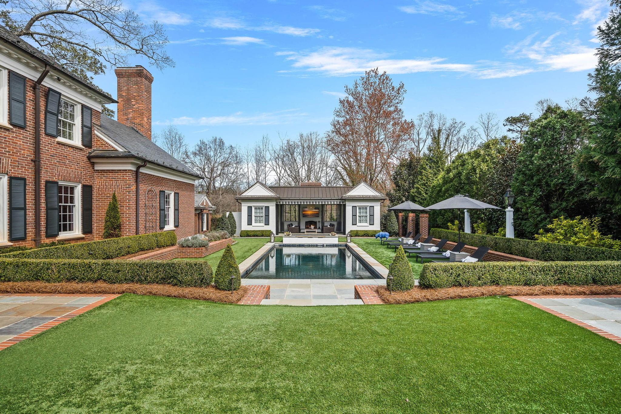 The Pines - Residential