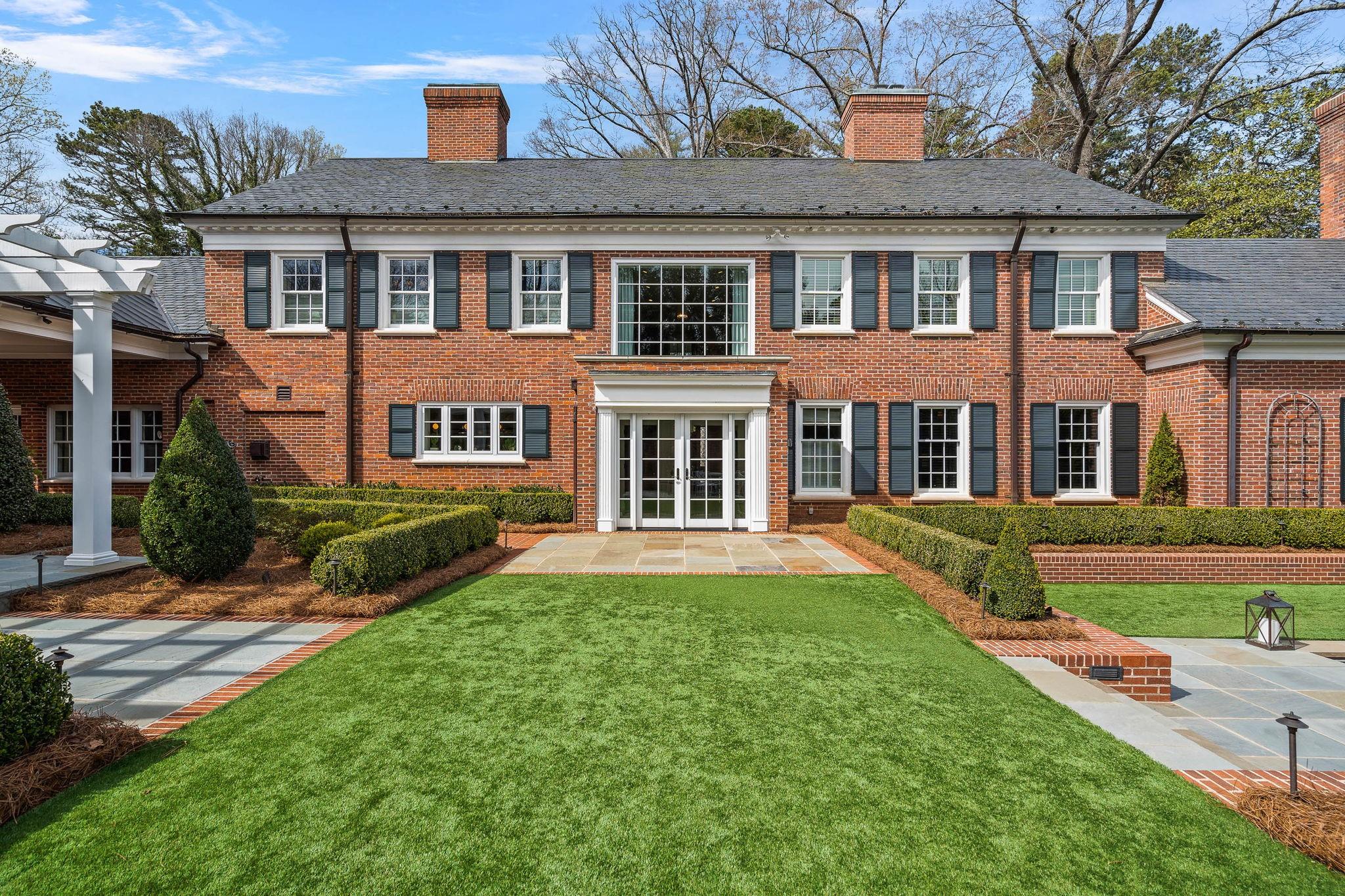 The Pines - Residential