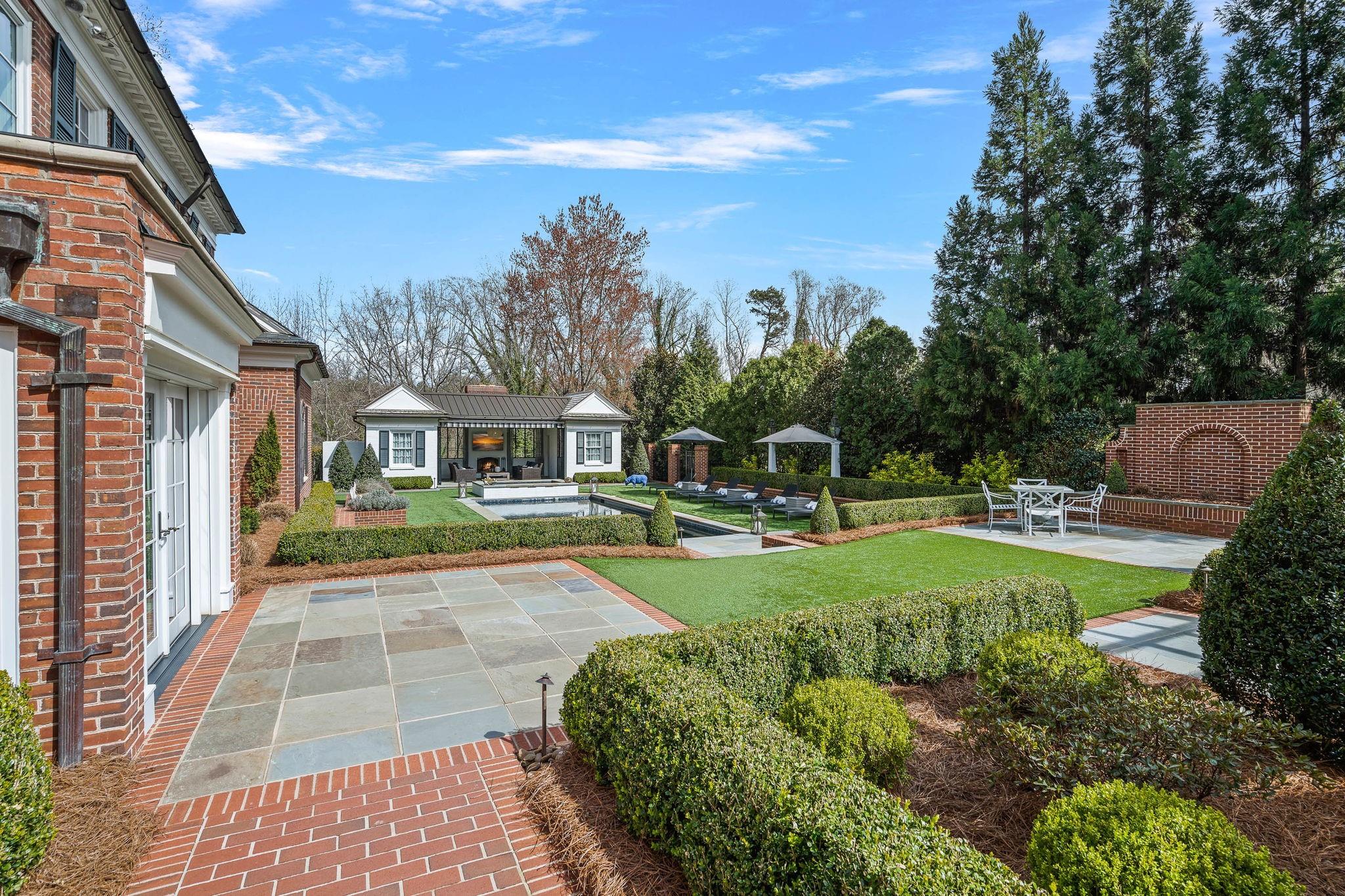 The Pines - Residential