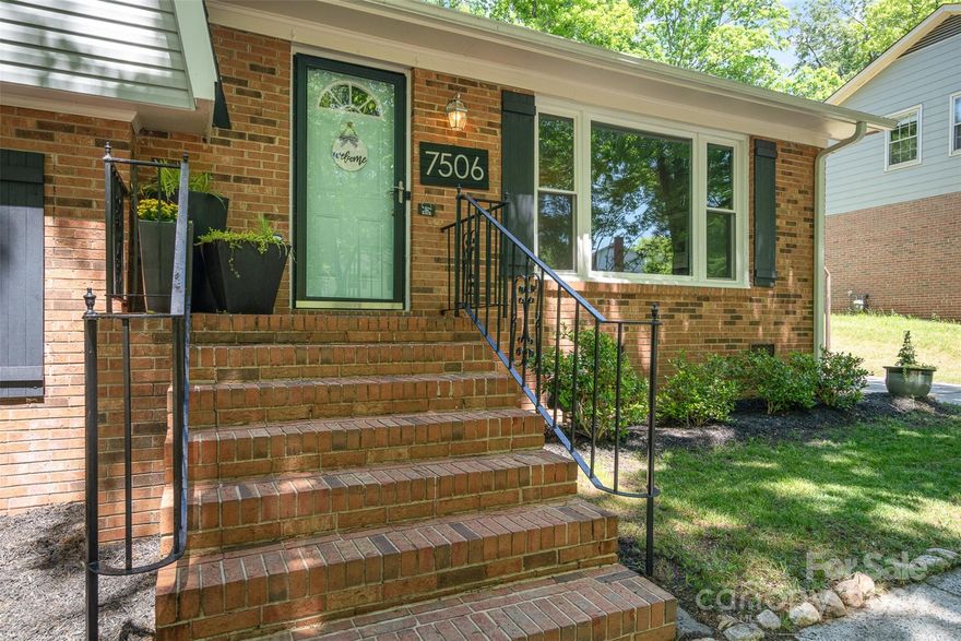 Amazing 4 bedroom plus office opportunity in desirable Heritage Woods East!! This home is super convenient to Arboretum, Cotswold, MoRa, and SouthPark. Walkable to the Greenway! Tree Lined Streets in an established neighborhood - this home is close to everything yet feels like you are living amongst the trees! Home features new siding, new windows, and new landscaping, new LVP flooring (2019). Backyard has patio and grassy space for entertainment and play. Super functional and comfortable floorplan with three bedrooms on upper level and one bedroom plus an office on the lower level. Don't miss this one - it's move in ready and will not last long!