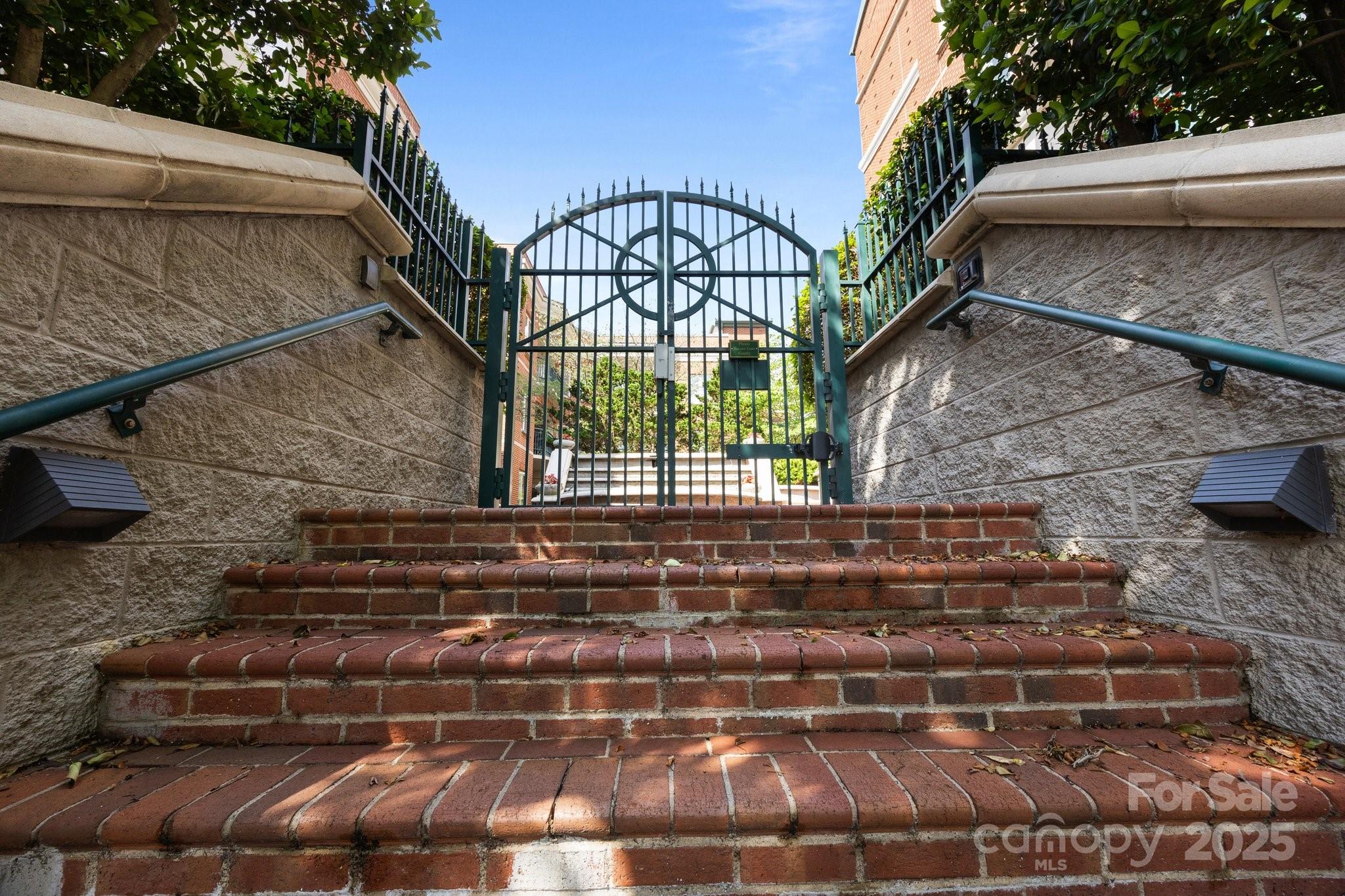 415 N Church Street 311