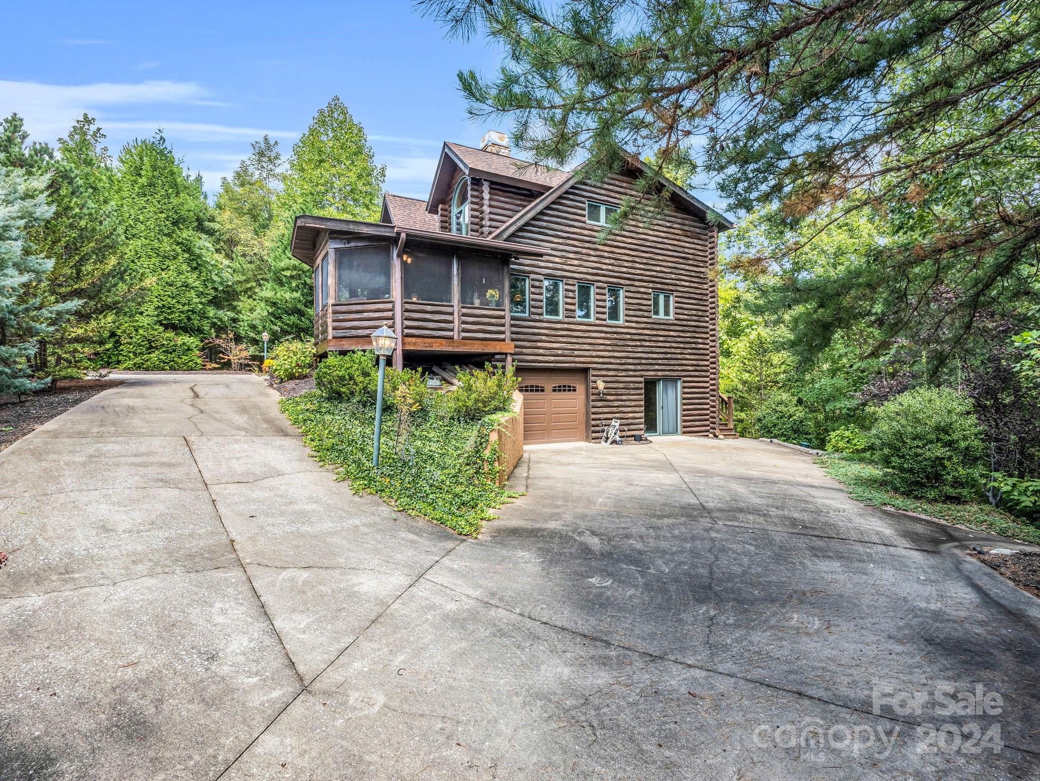 Rumbling Bald on Lake Lure - Residential