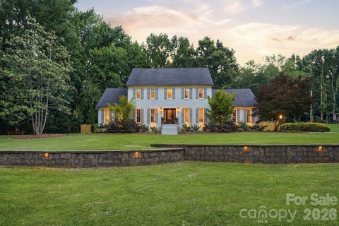 Photo of 2516 Greenbrook Parkway, Matthews, NC 28104 (MLS # 4391847)