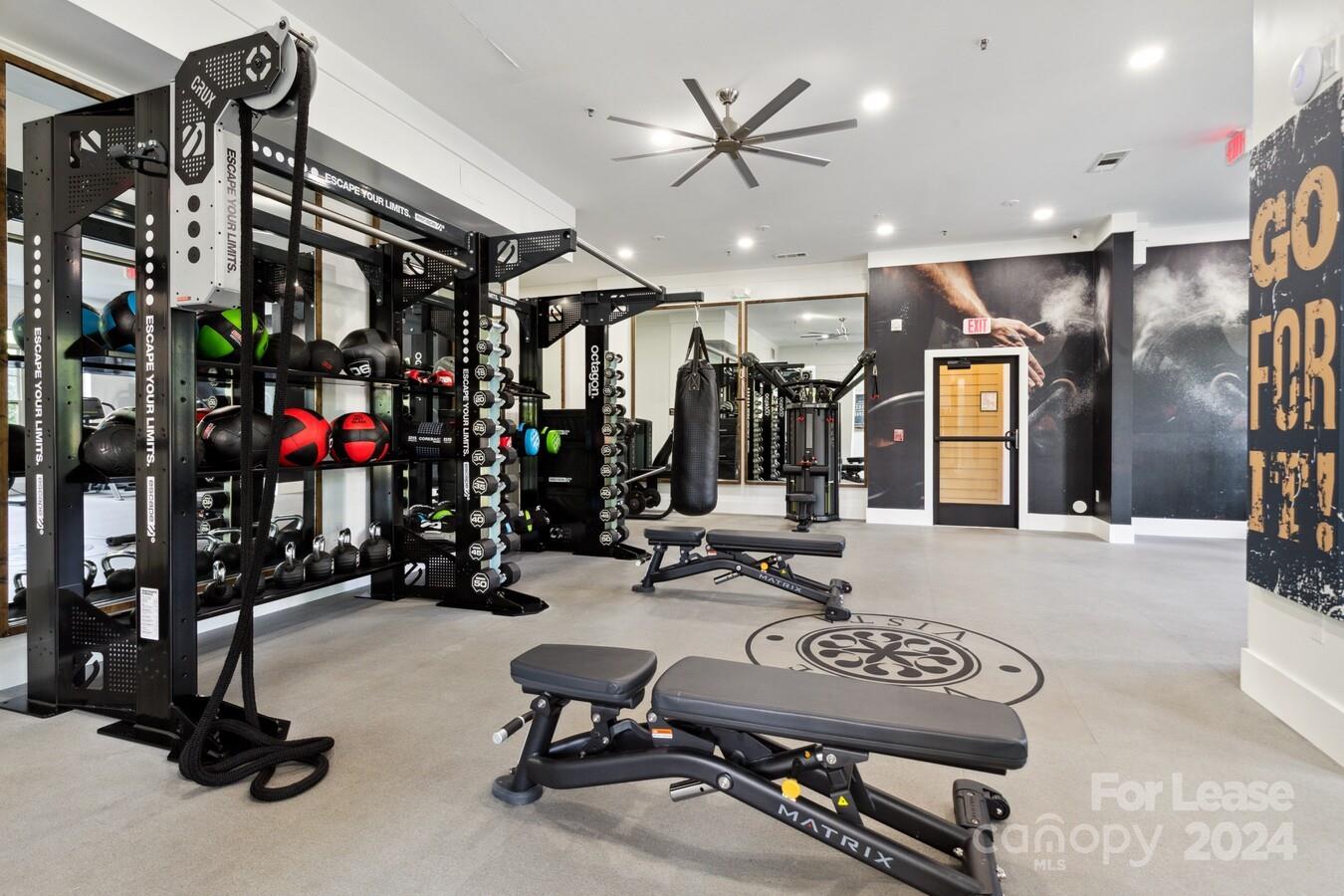 Asheville, North Carolina 28805, United States, 1 Bedroom Bedrooms, ,1 BathroomBathrooms,Residential,Active,56430