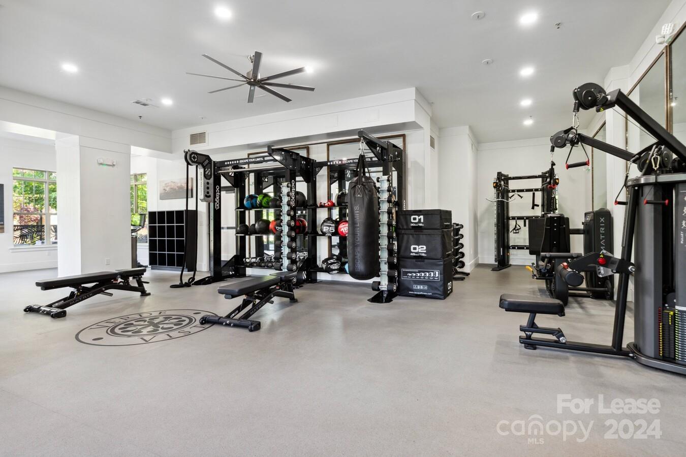 Asheville, North Carolina 28805, United States, 1 Bedroom Bedrooms, ,1 BathroomBathrooms,Residential,Active,56430