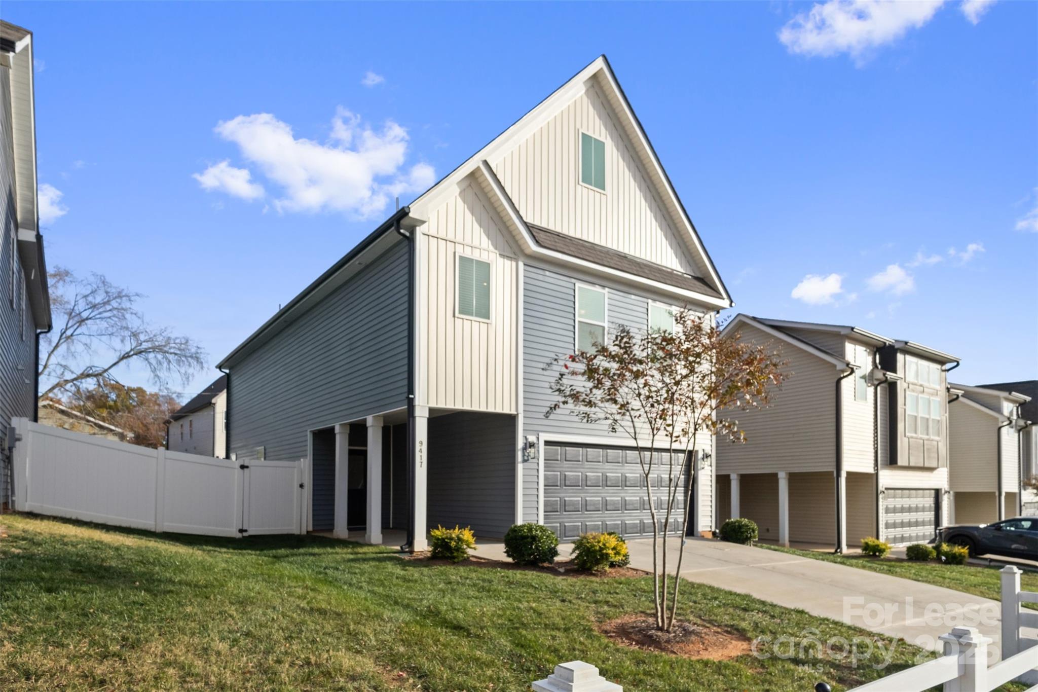 920 Blu Central Road