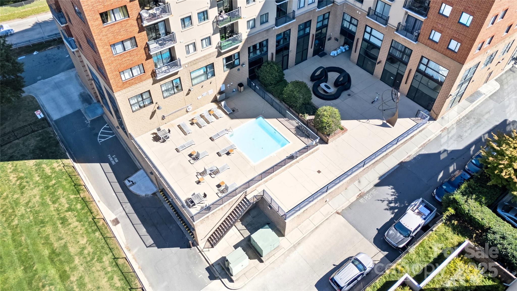 715 N Church Street 507