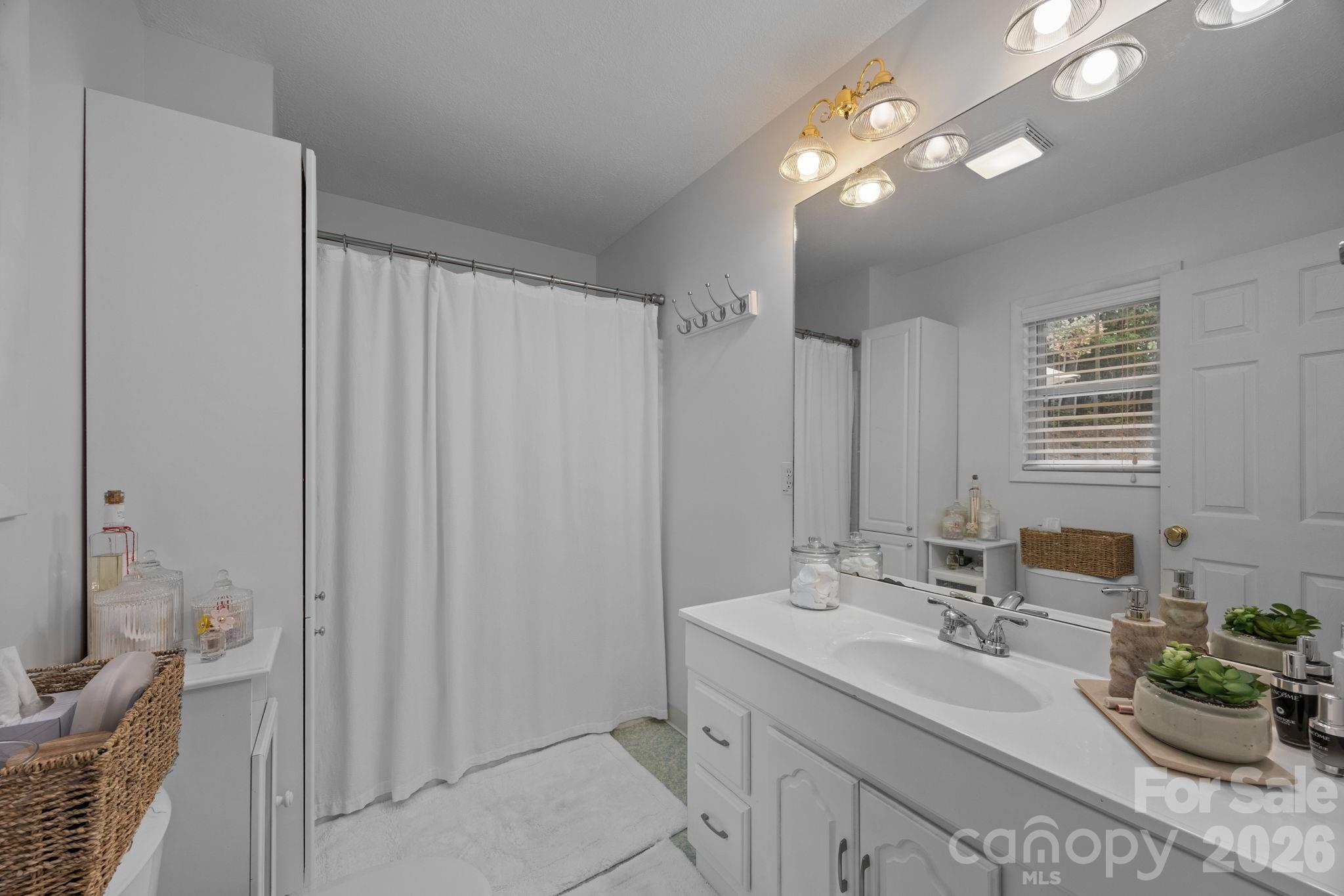 124 Lytle Cove Road