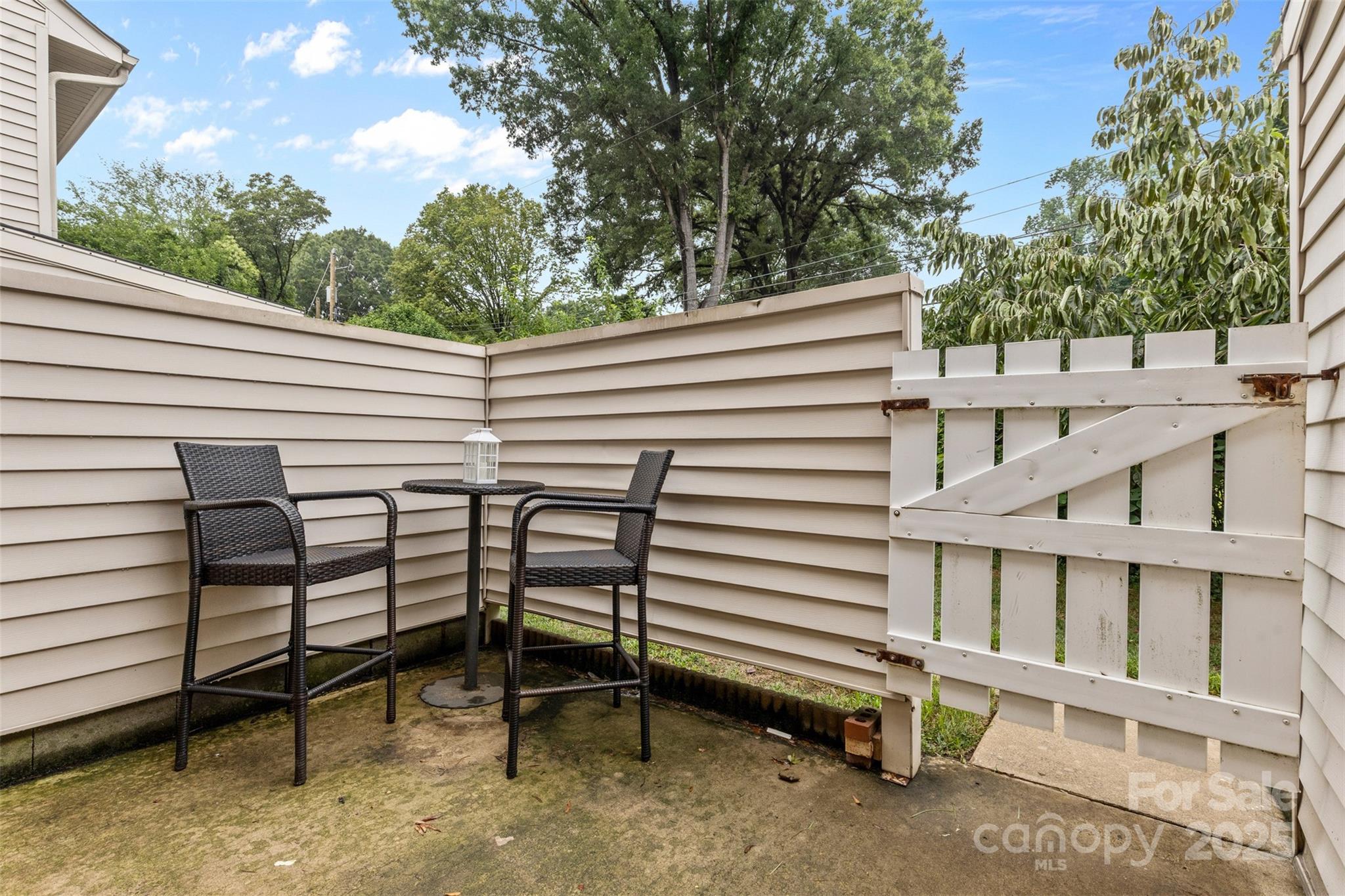 Ashbrook Condos - Residential