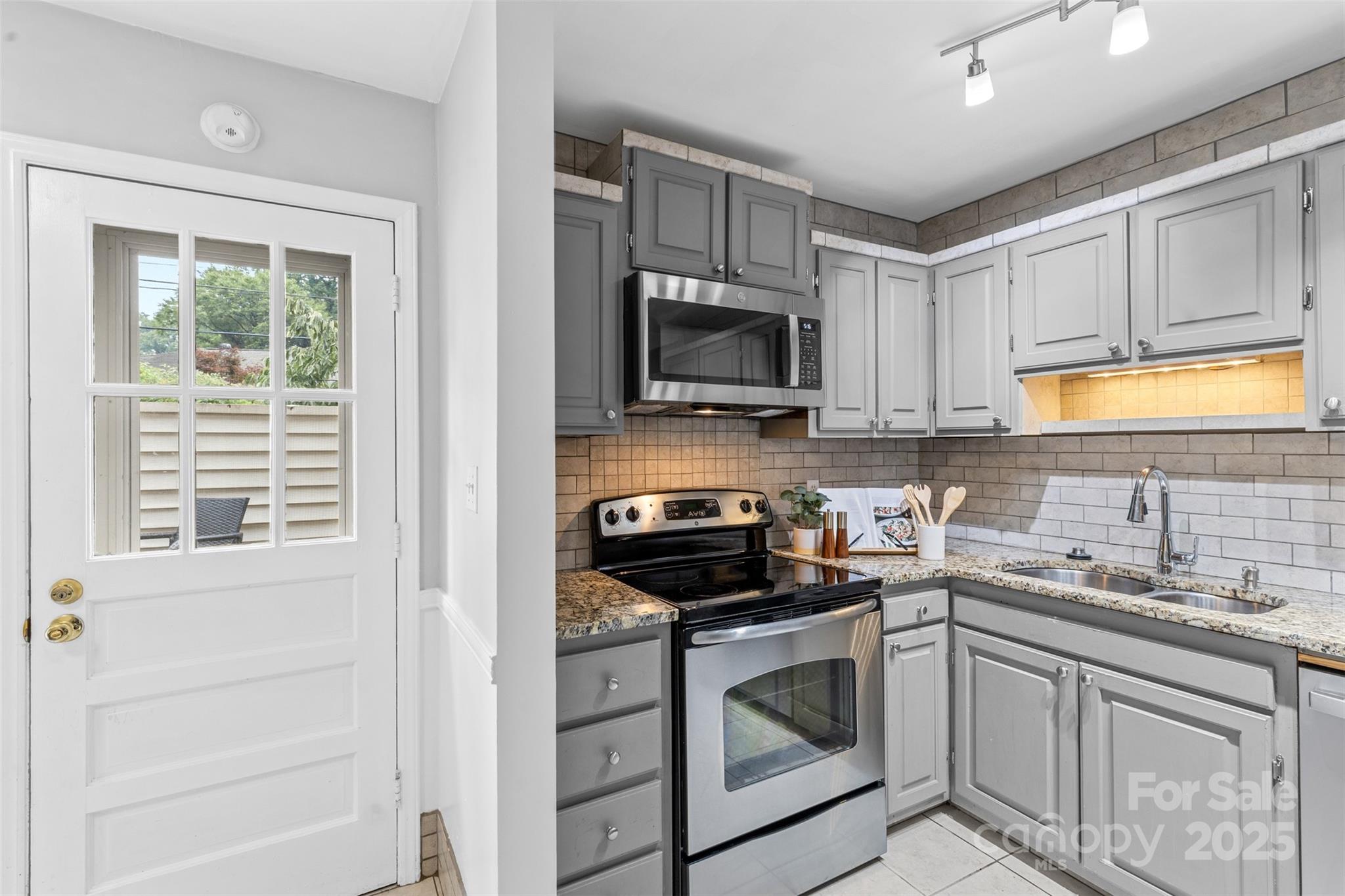 Ashbrook Condos - Residential