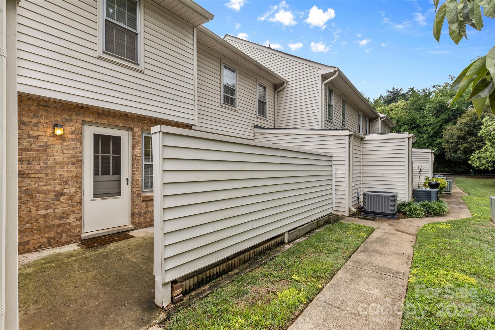 Ashbrook Condos - Residential