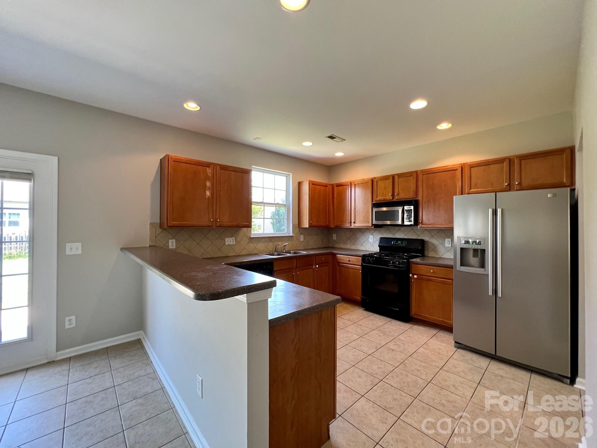 Highland Creek - Residential Lease