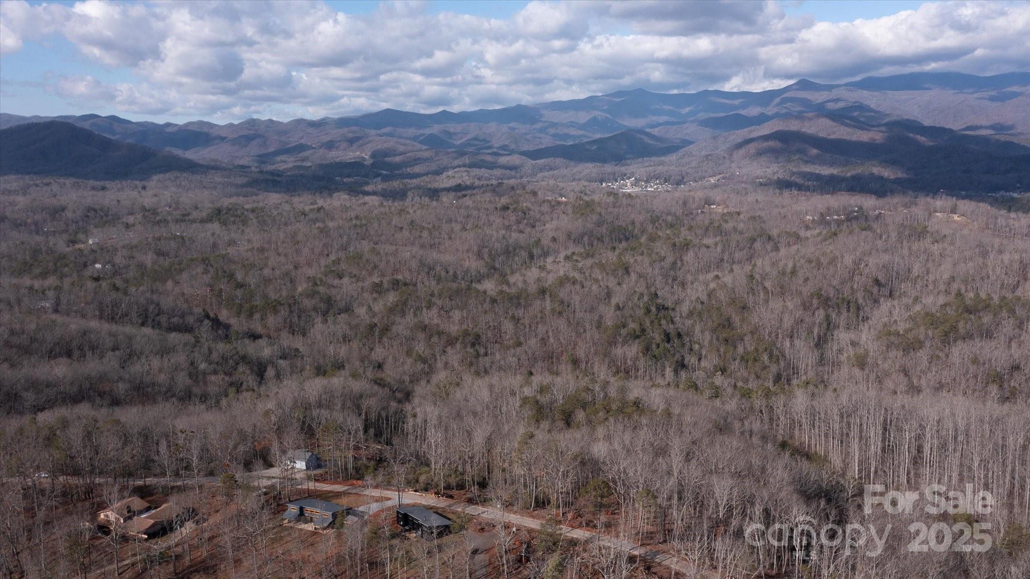 200 Warren Ridge Drive 8