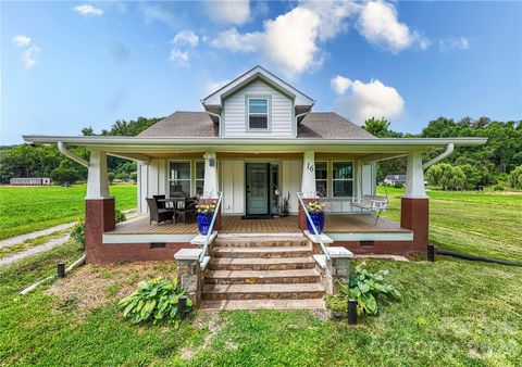 Photo of 16 Riverside Drive, Barnardsville, NC 28709 (MLS # 4396909)