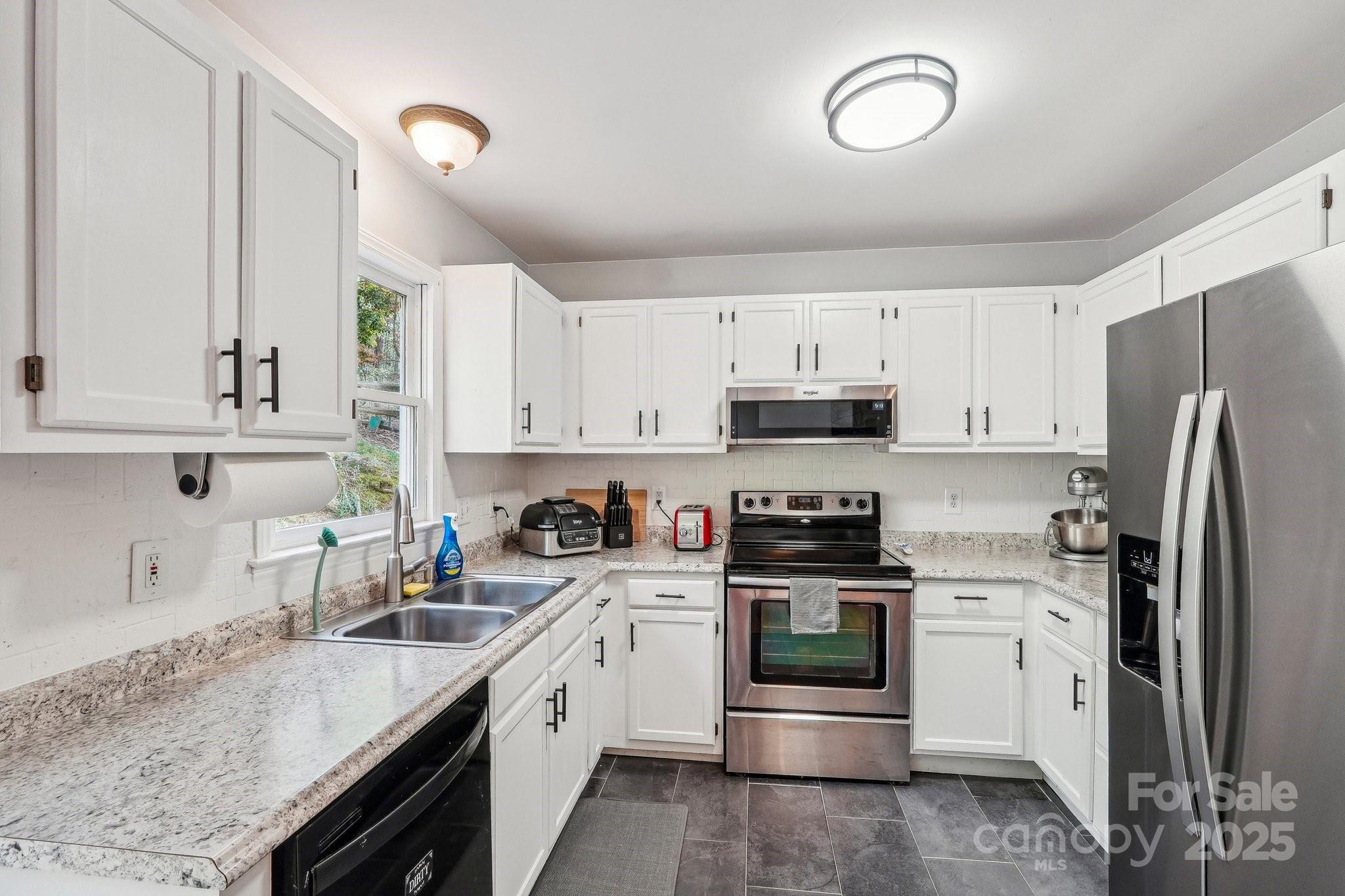 Tega Cay - Residential