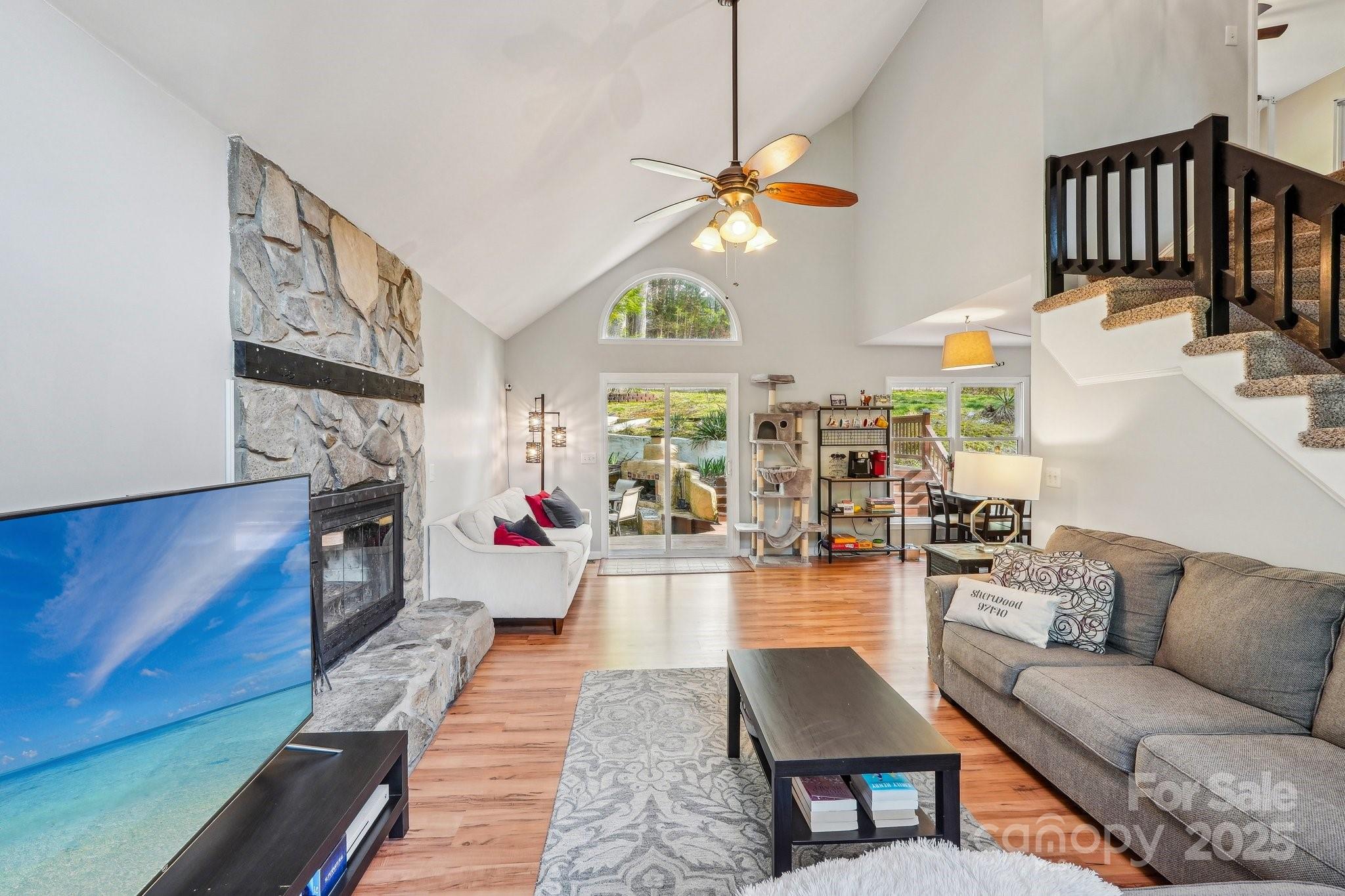 Tega Cay - Residential