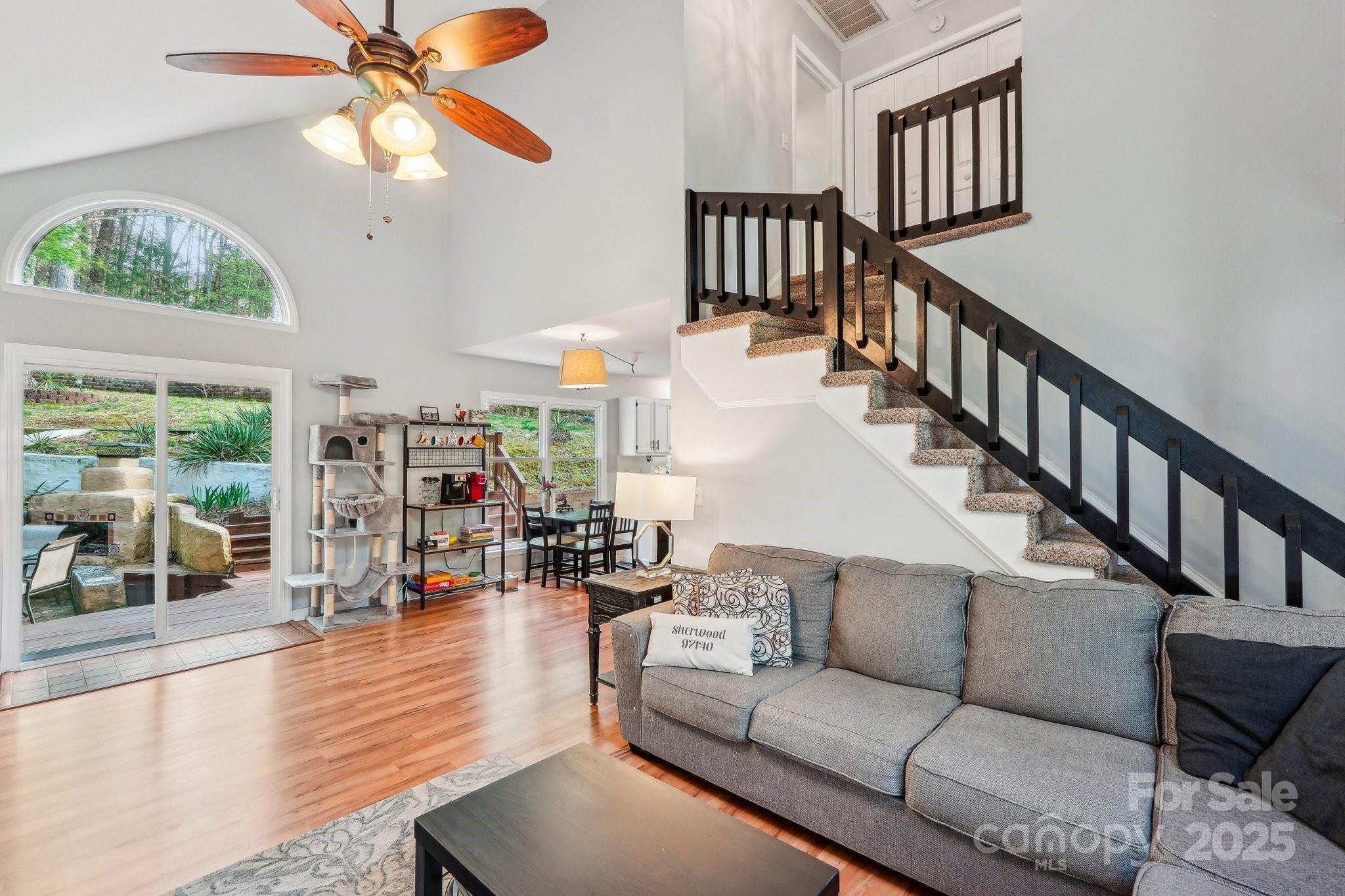 Tega Cay - Residential