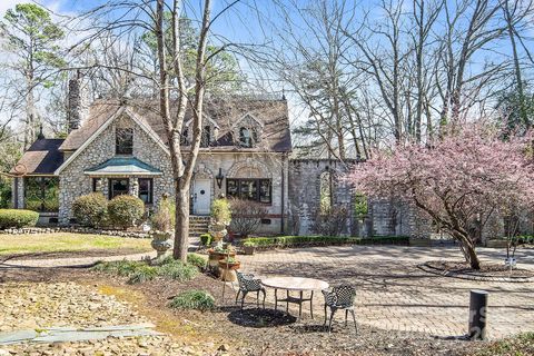 Single Family Residence in Charlotte NC 1201 Meadowood Lane.jpg