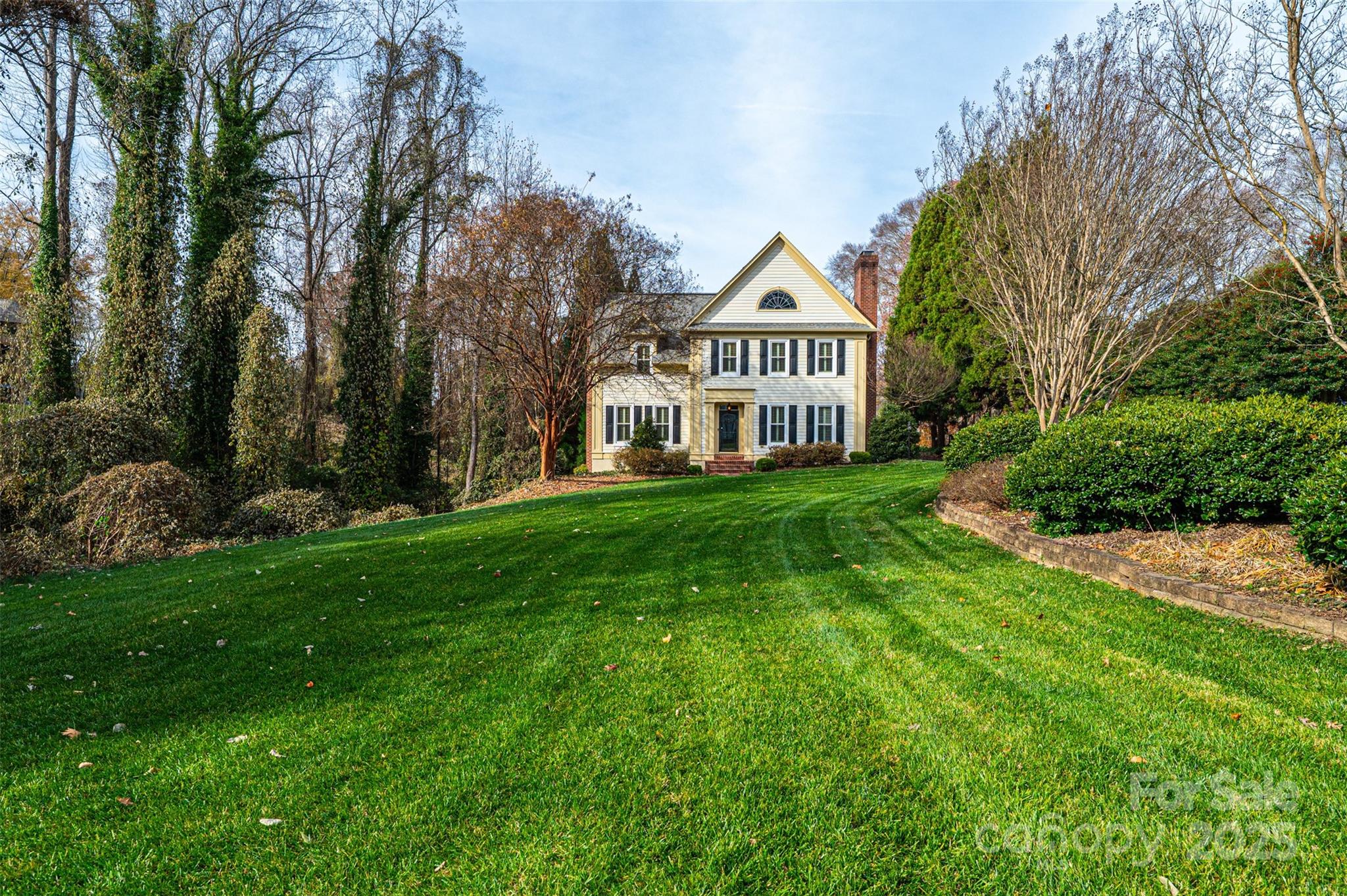 560 20th Avenue Court NW