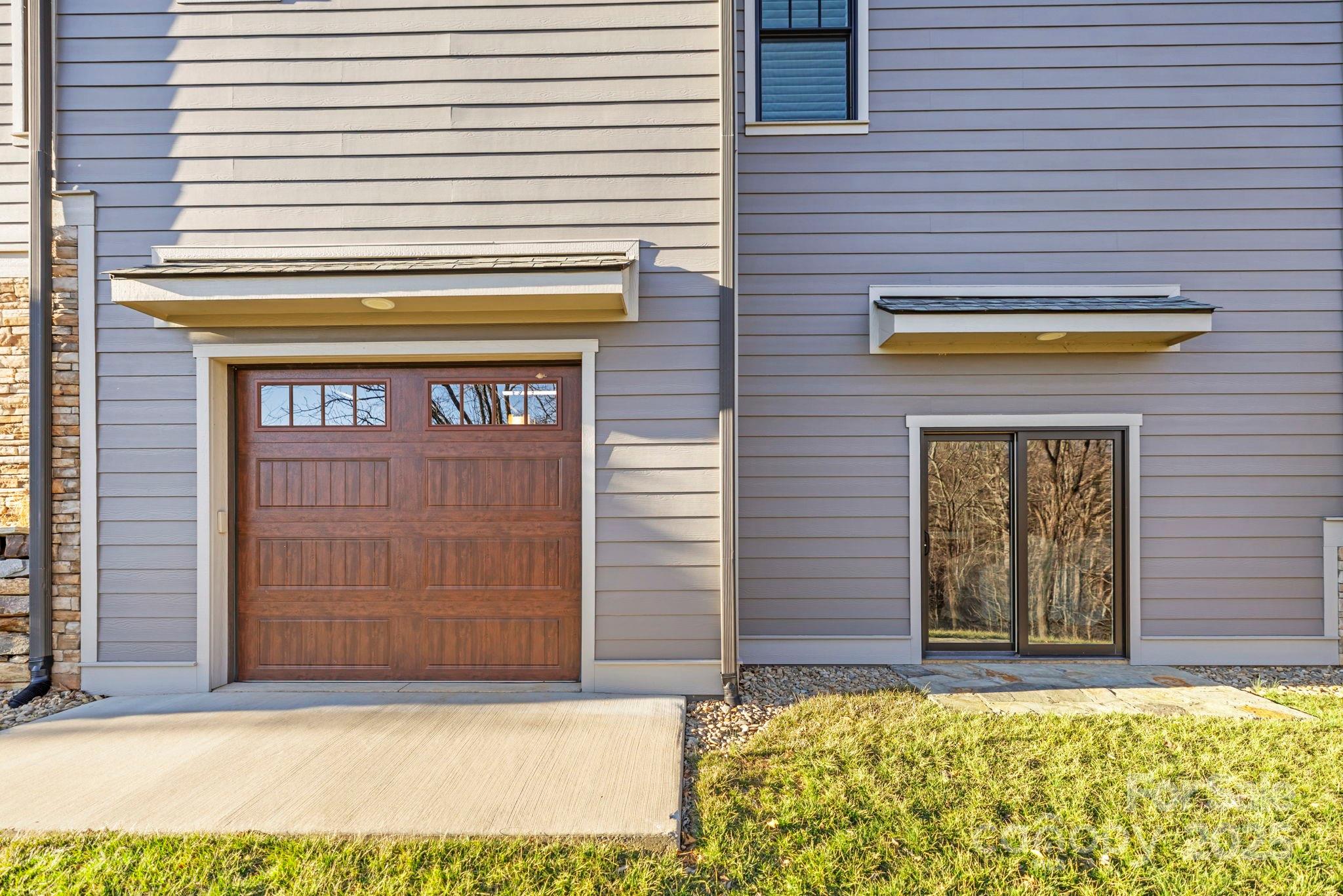 Grand Highlands At Waterford Lakes - Residential