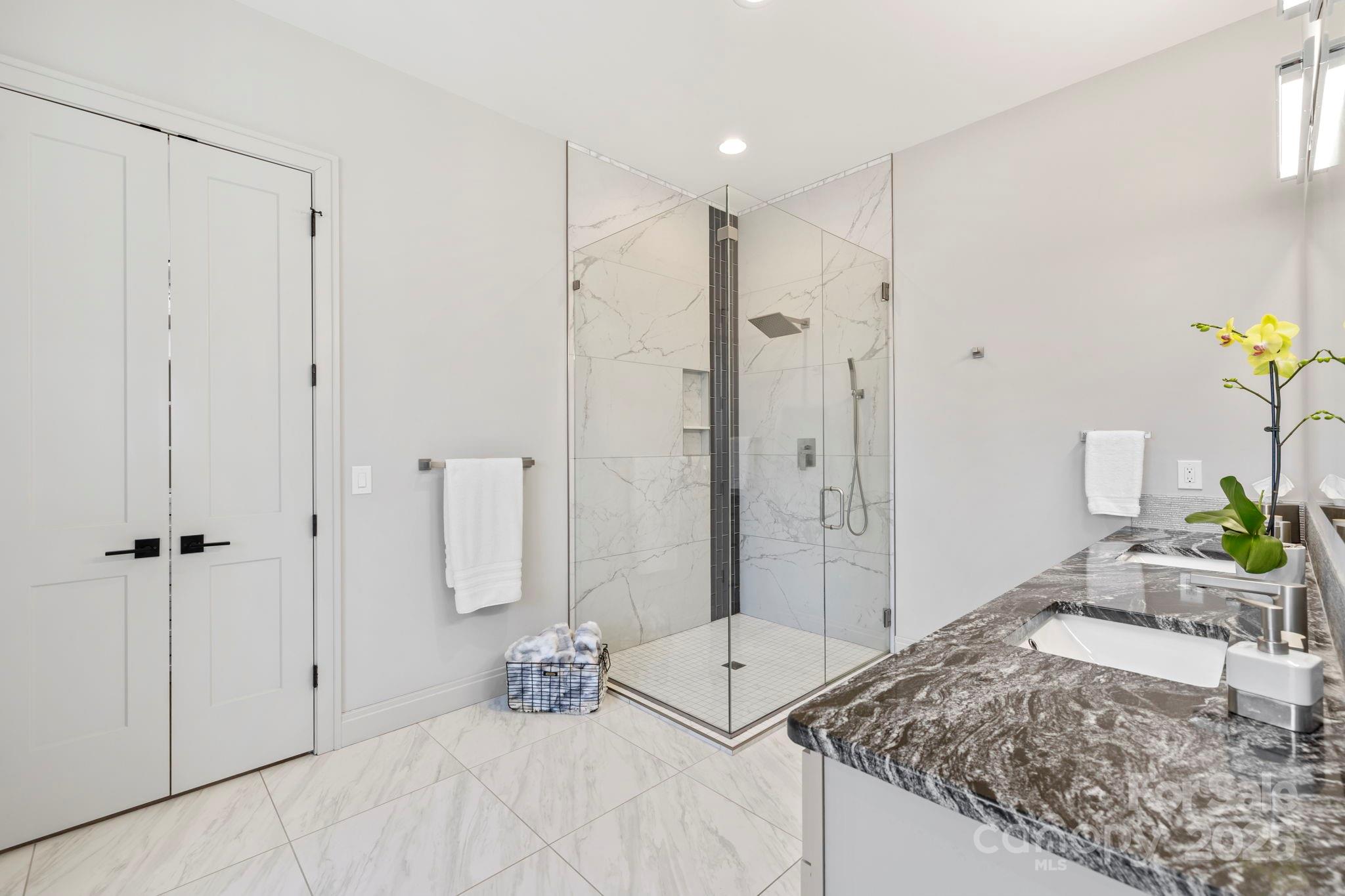 Grand Highlands At Waterford Lakes - Residential