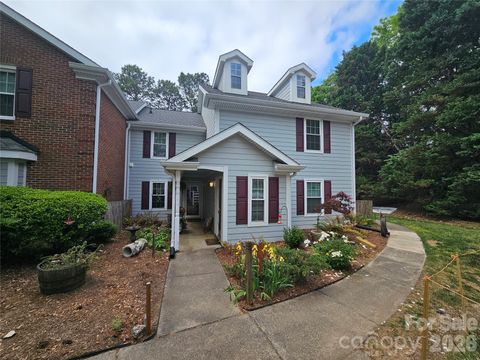 Photo of 9232 Kings Canyon Drive, Charlotte, NC 28210 (MLS # 4380985)