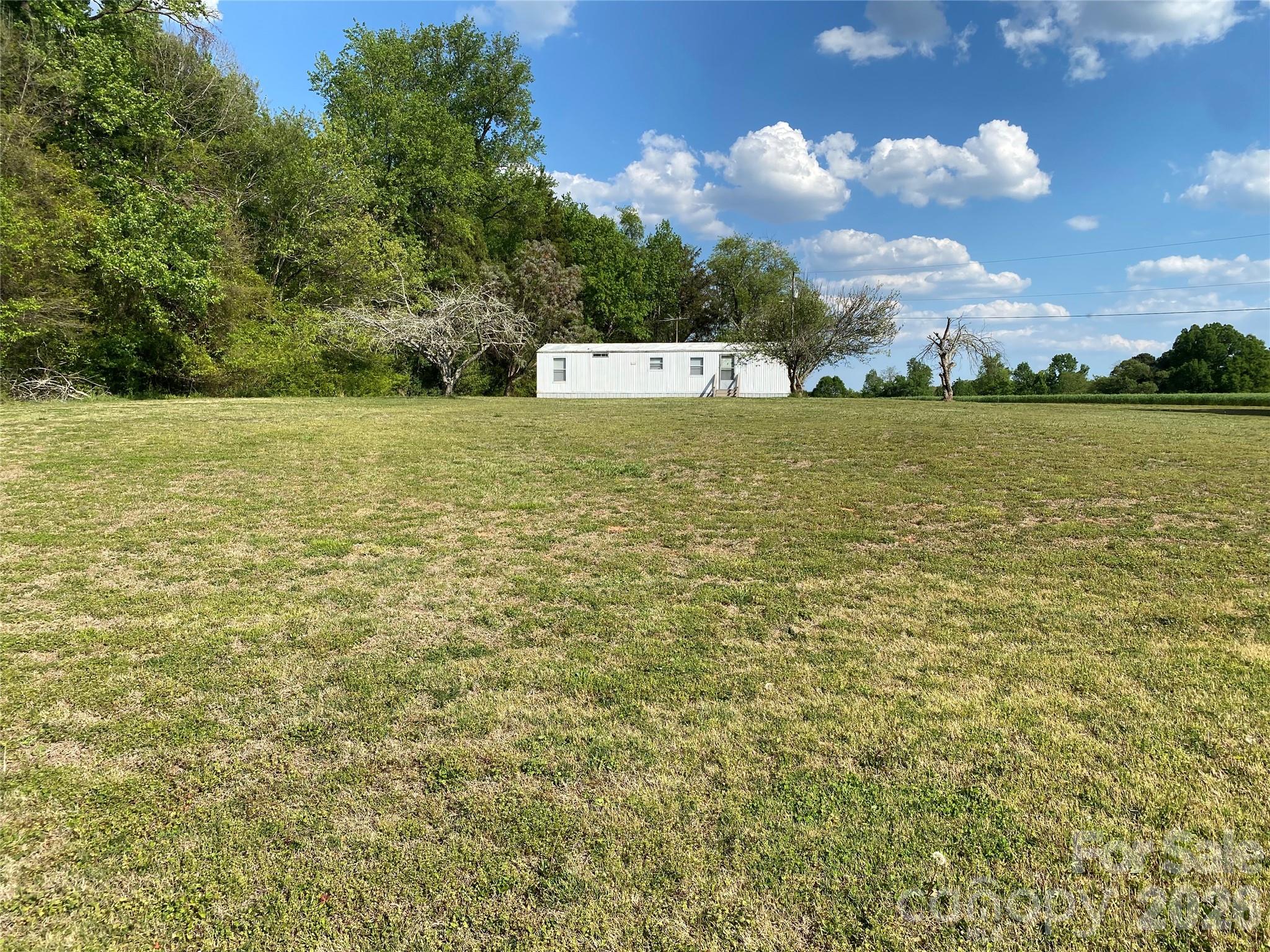 2930 Old Camden Road