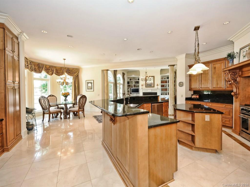 The Peninsula - Residential