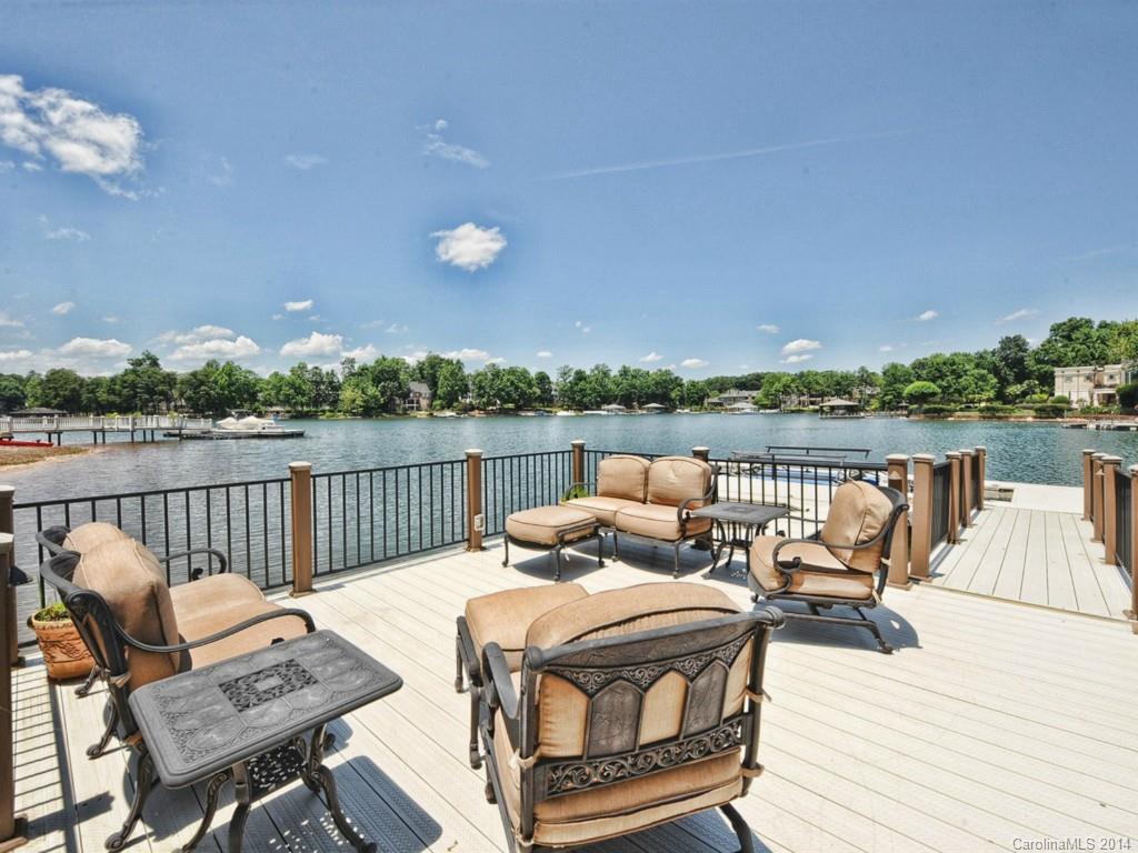 The Peninsula - Residential