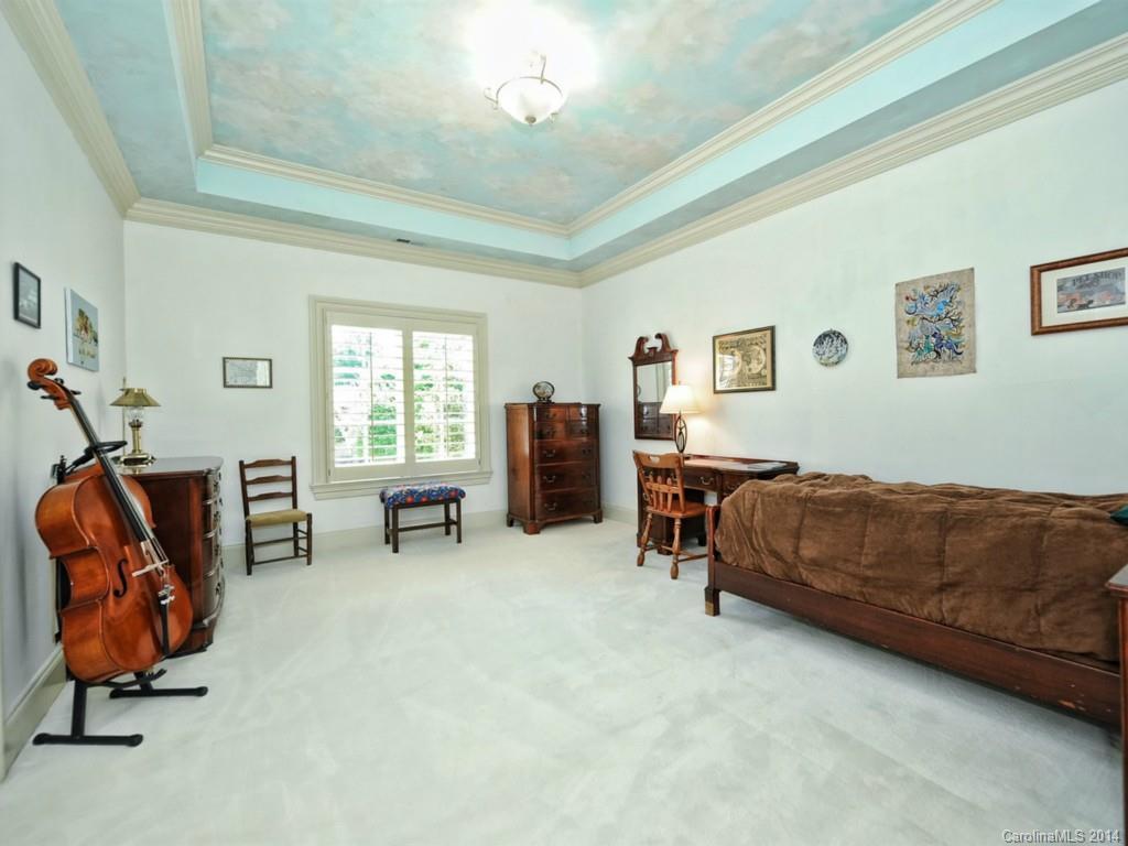 The Peninsula - Residential