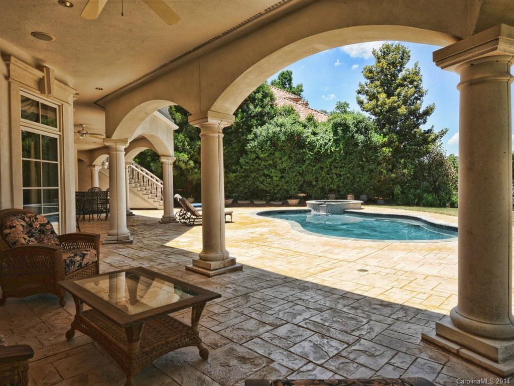 The Peninsula - Residential