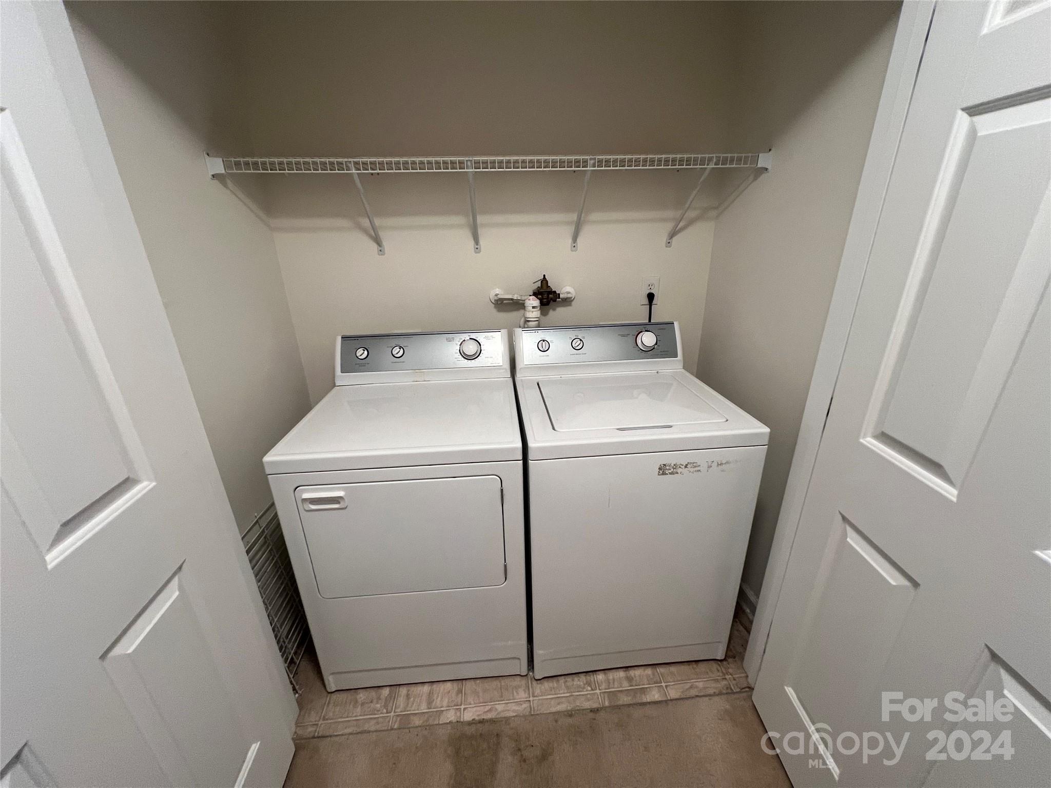 Dutchmans Meadow - Residential