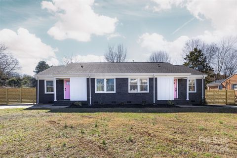 Single Family Residence in Charlotte NC 316 Hollis Road 18.jpg