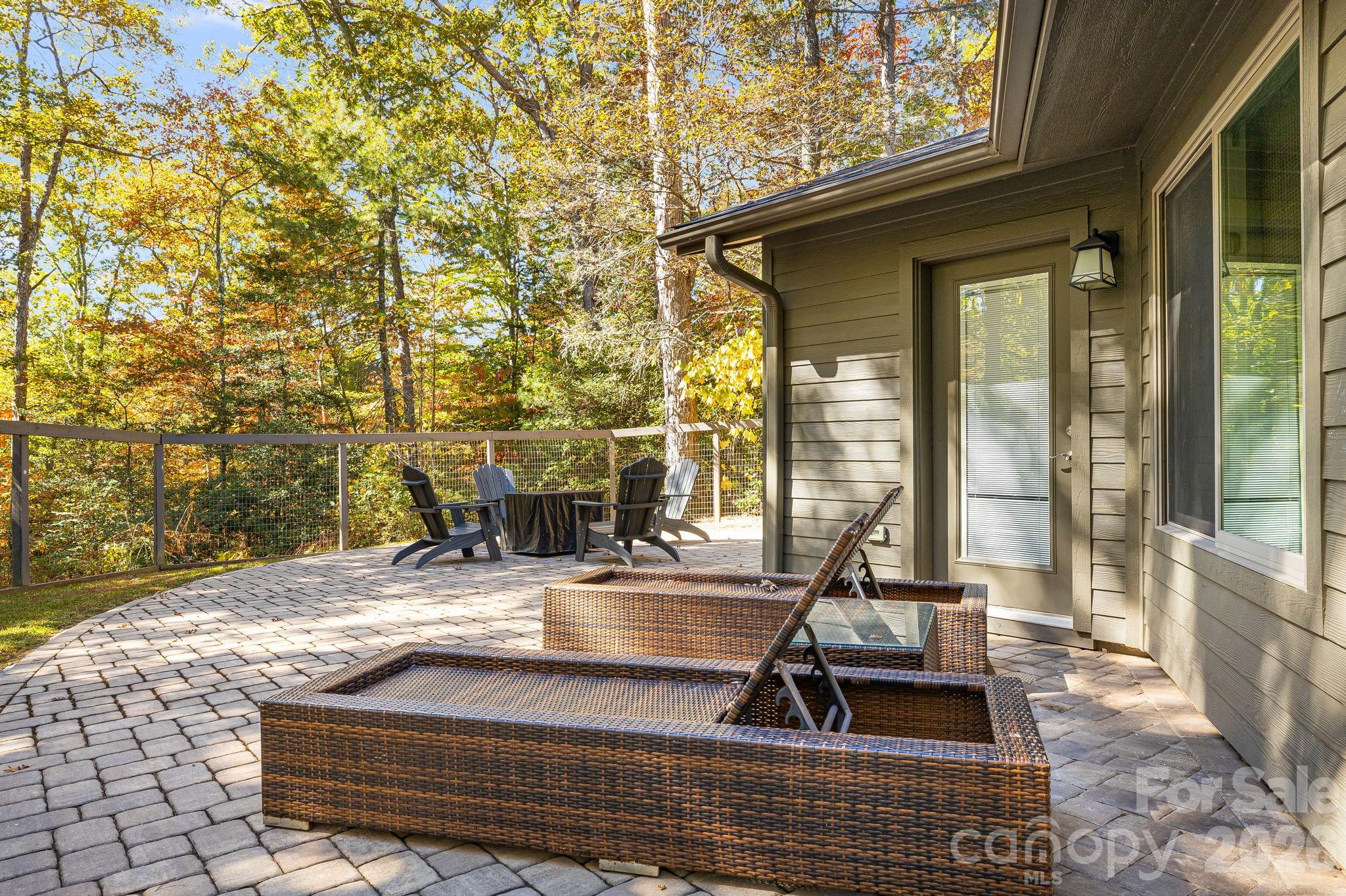 Laurel River Crossing - Residential