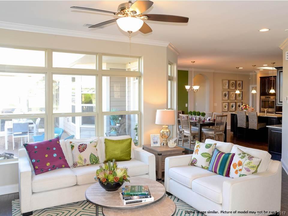 The Courtyards On Lake Norman - Residential