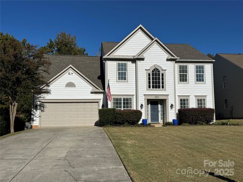 2522 Beacon Forest Drive Charlotte NC 28270