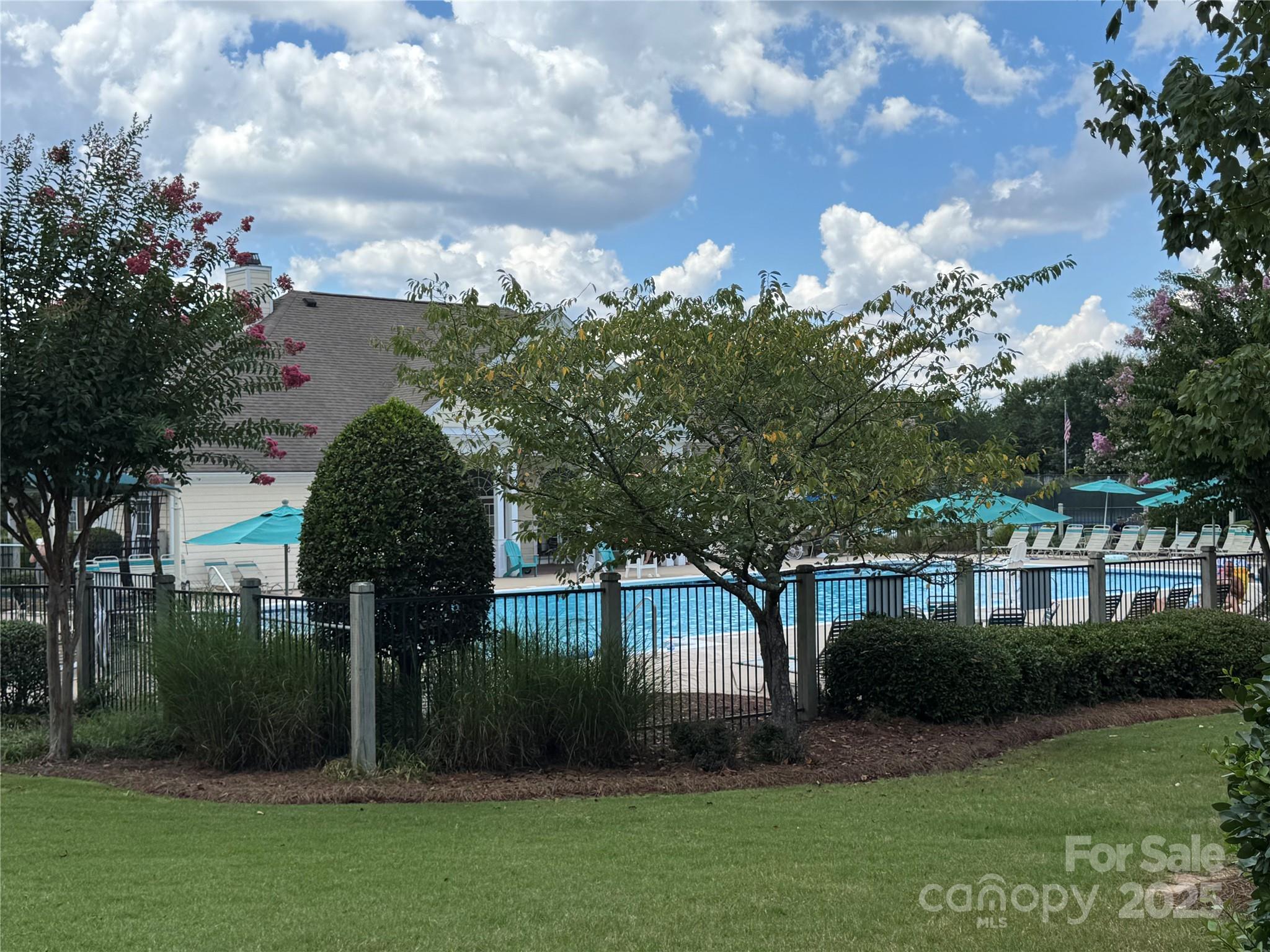 2522 Beacon Forest Drive