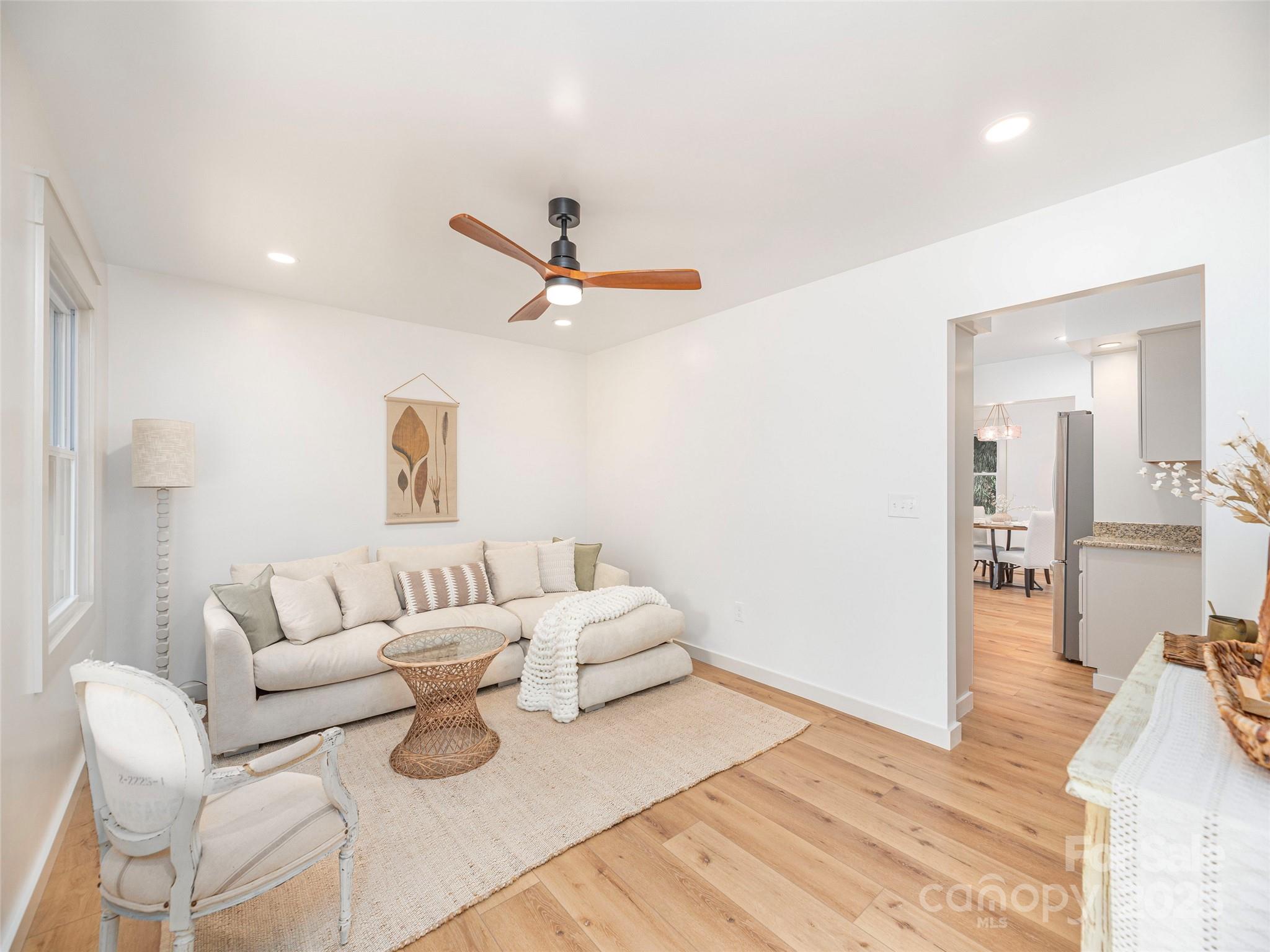93 Cresthaven Drive