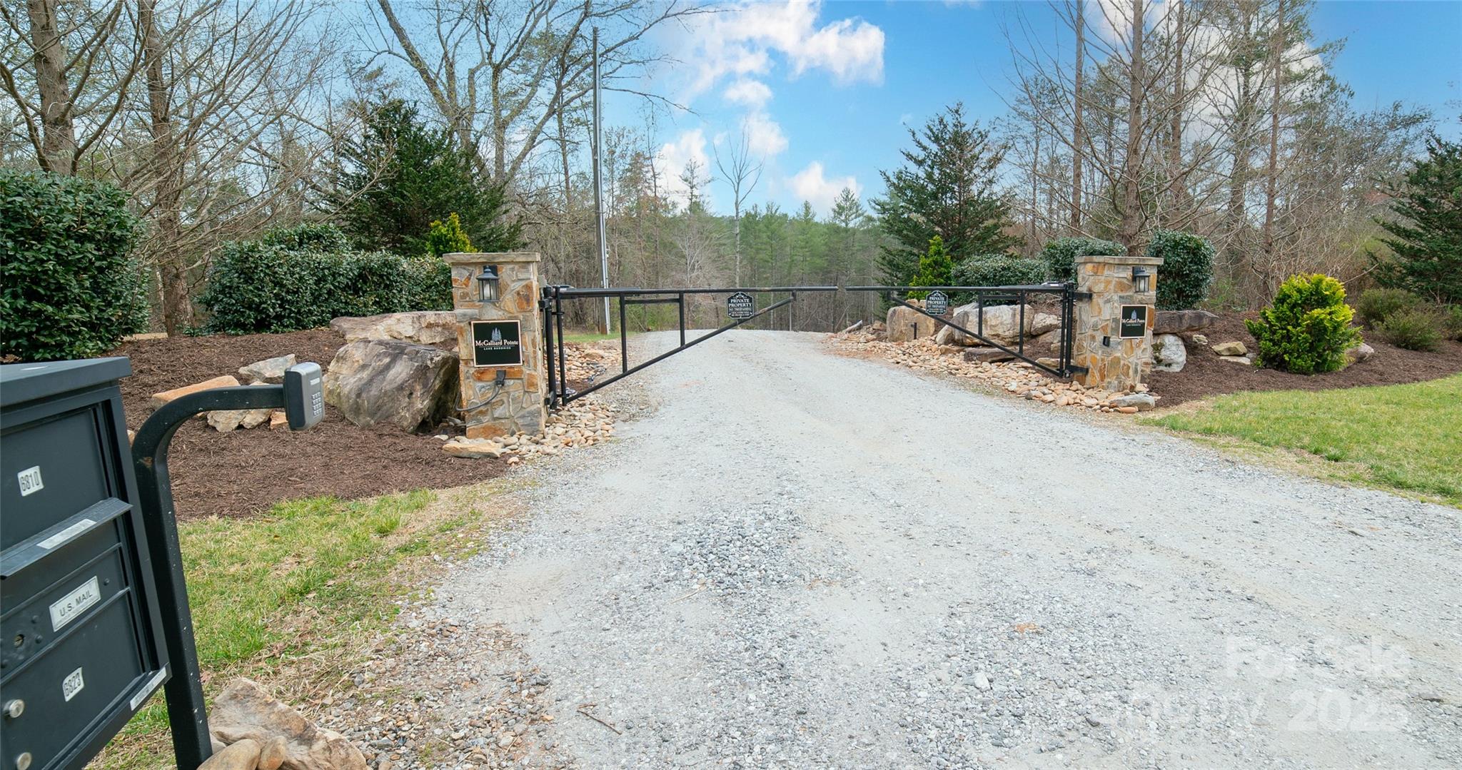 6355 McGalliard Pointe Drive NE 5