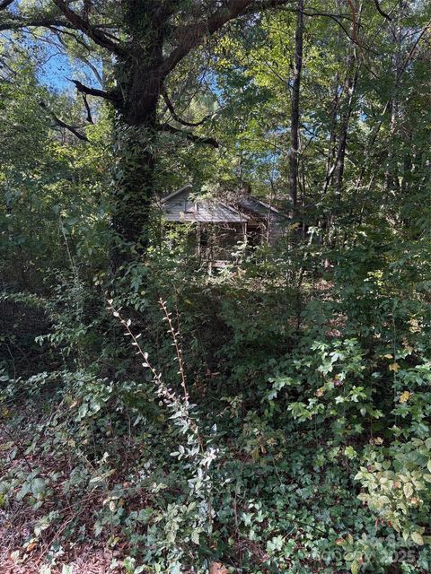 Photo of 7125 Stillwell Road, Matthews, NC 28105 (MLS # 4308091)