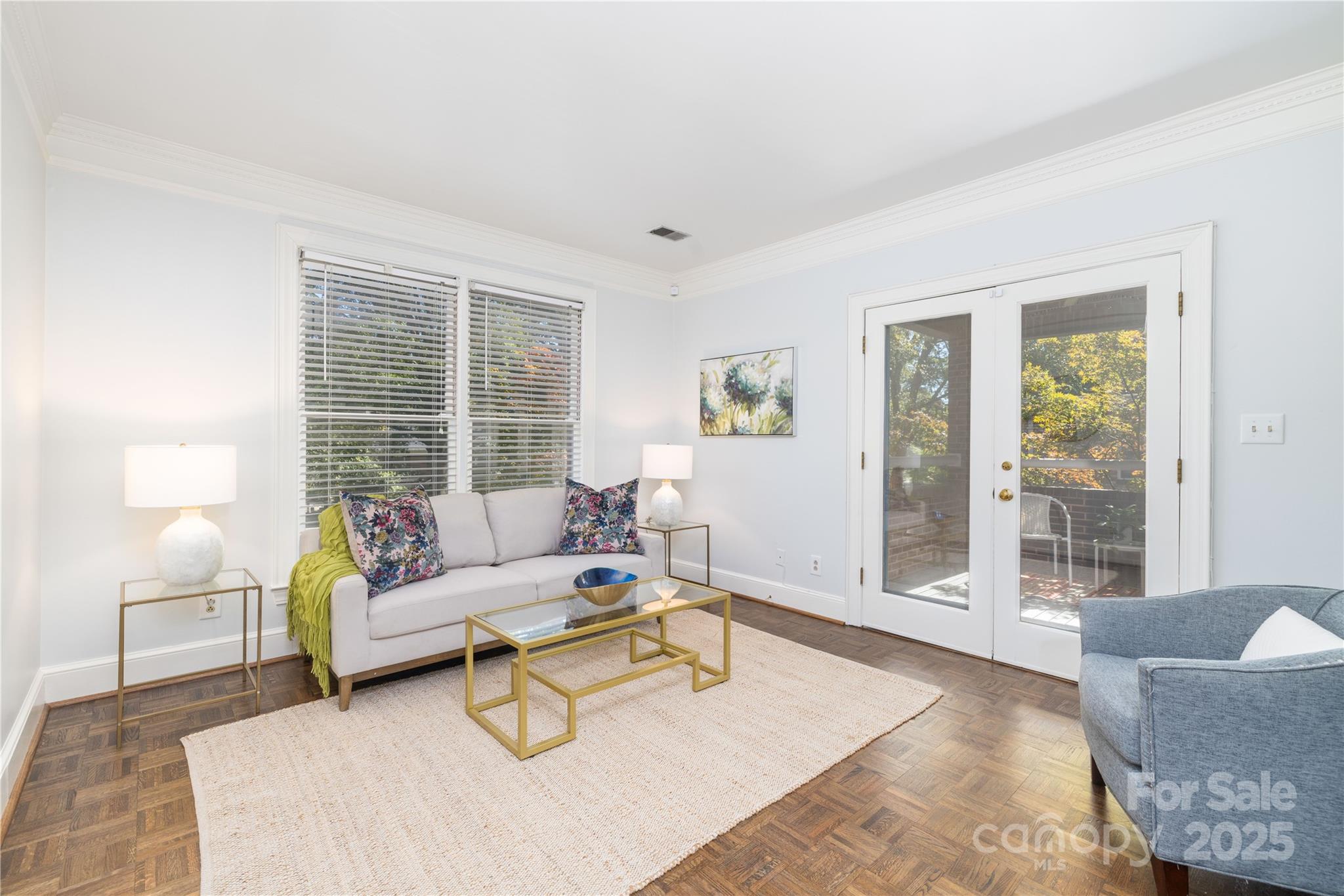 2220 Roswell Avenue C