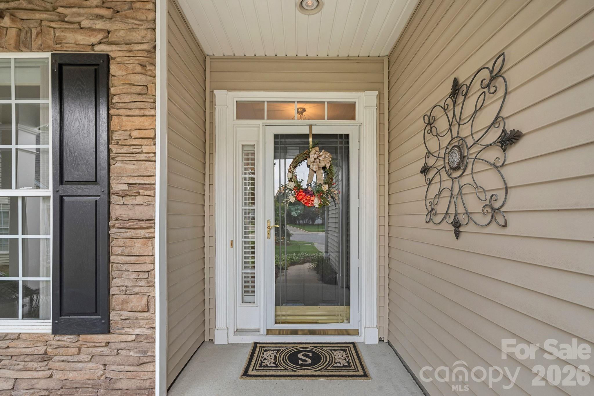 6601 Warbler Wood Court
