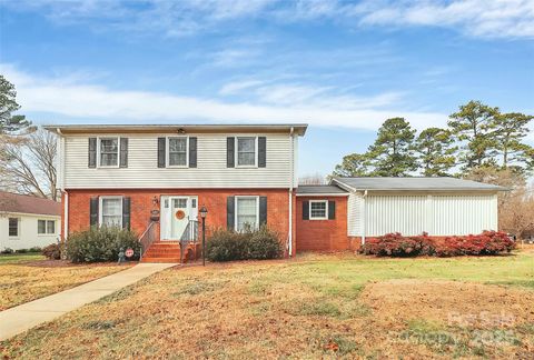 Photo of 2468 Shaw Avenue, Gastonia, NC 28054 (MLS # 4331566)