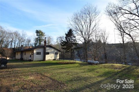 433 Deneen Road Burnsville NC 28714