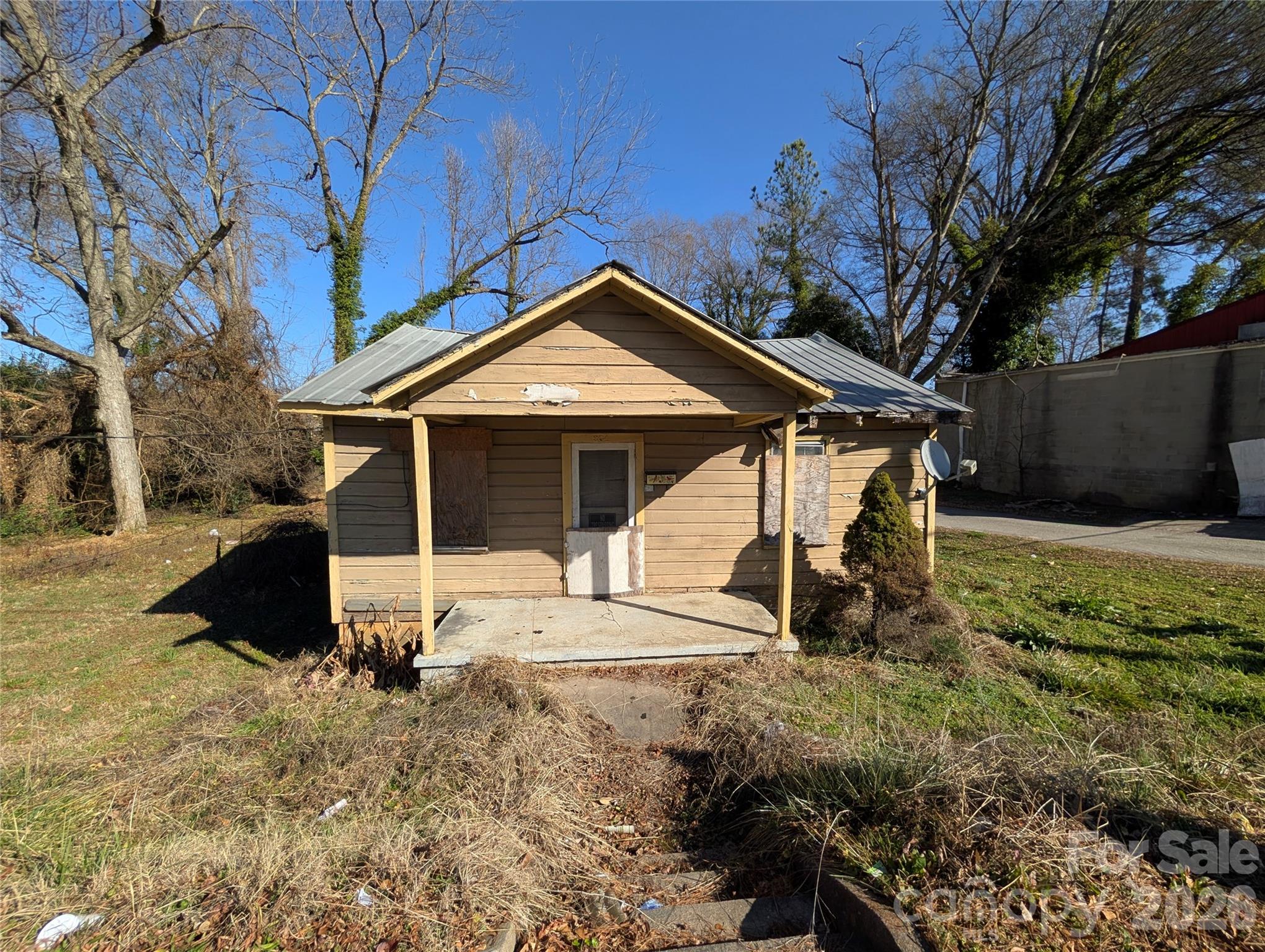 310 W Floyd Baker Boulevard